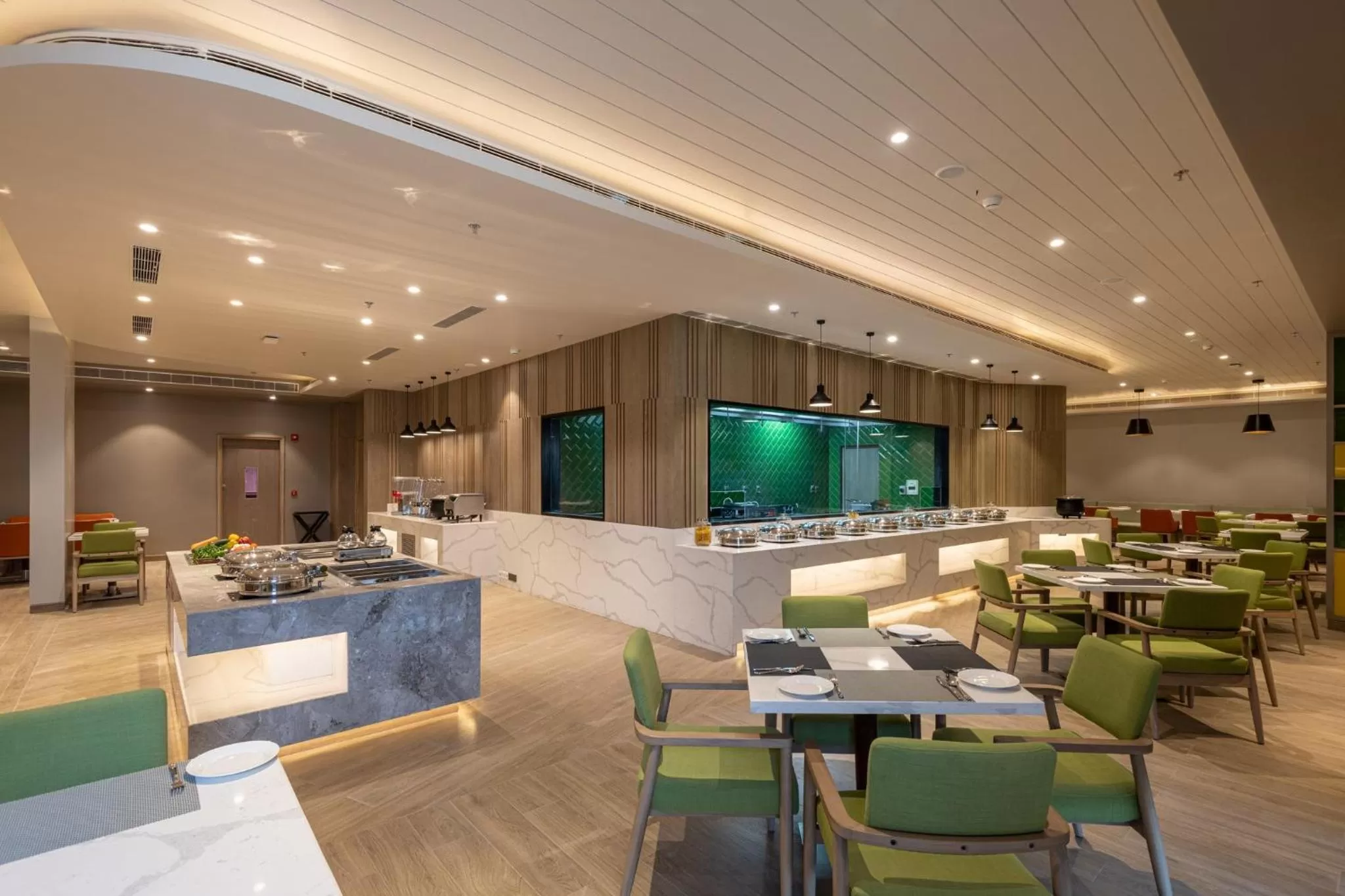 Restaurant/places to eat in Holiday Inn Katra Vaishno Devi by IHG