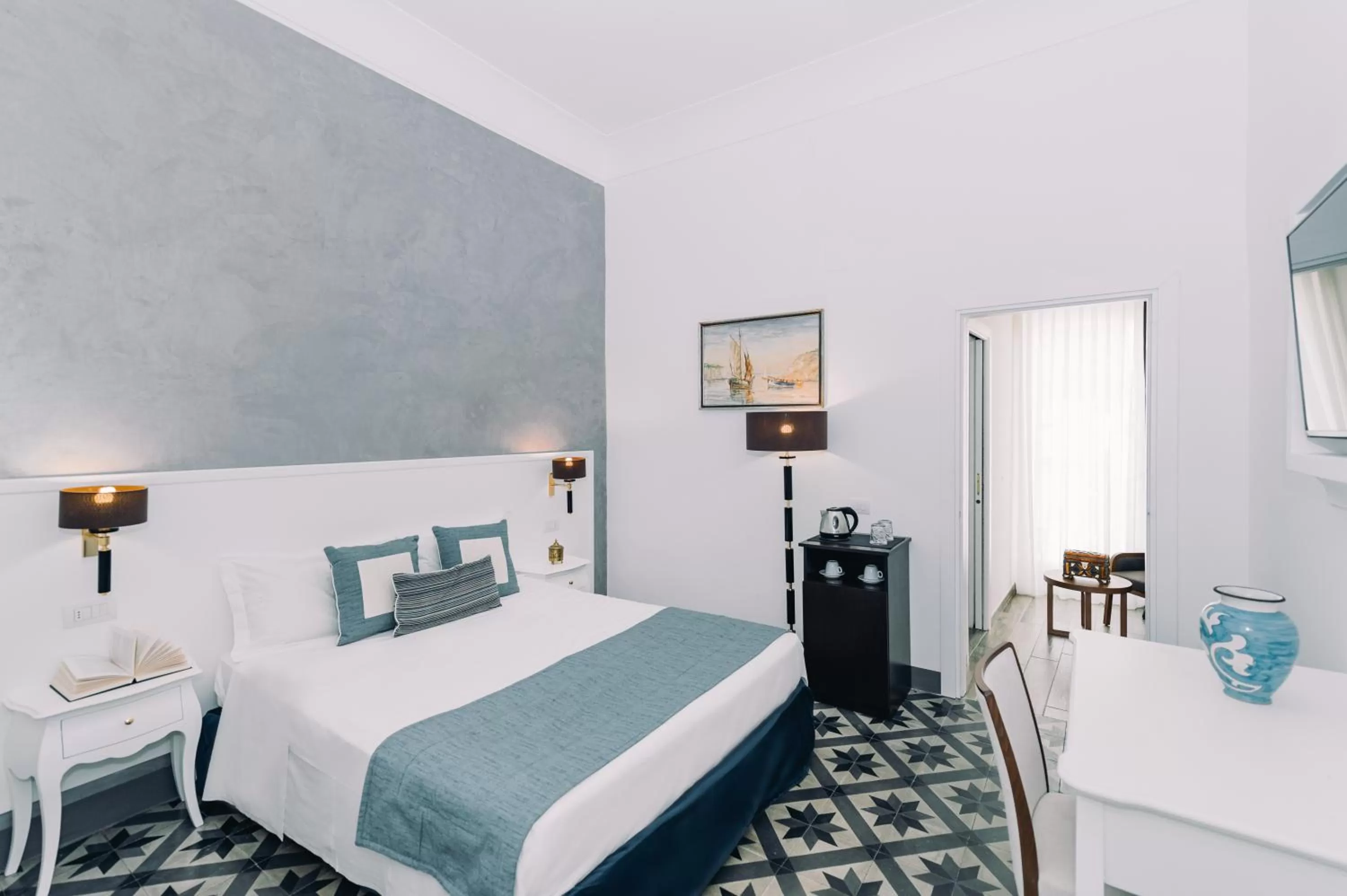 TV and multimedia, Bed in Amalfi Luxury House