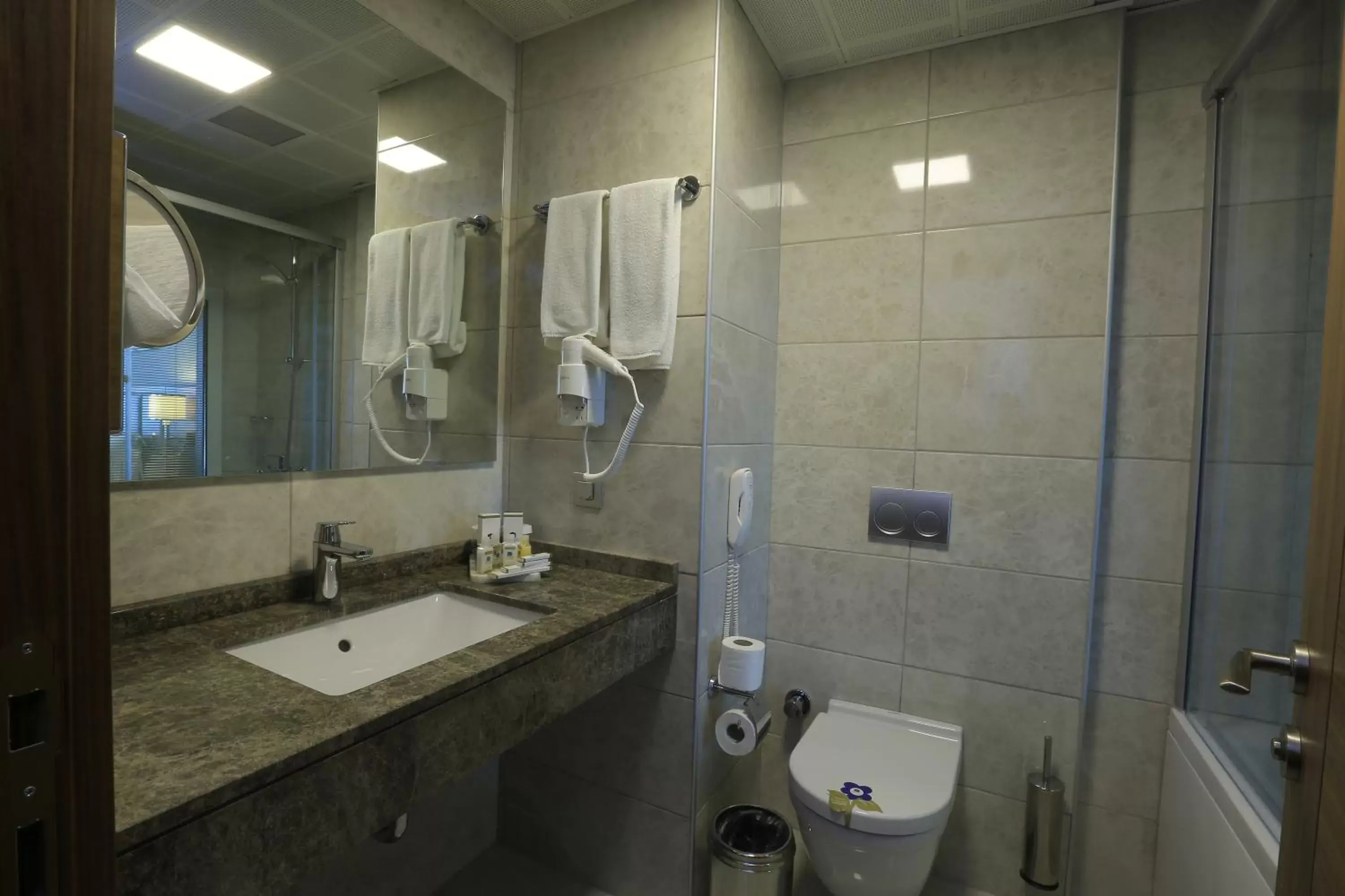 Bathroom in Best Western Premier Karsiyaka Convention & Spa Hotel