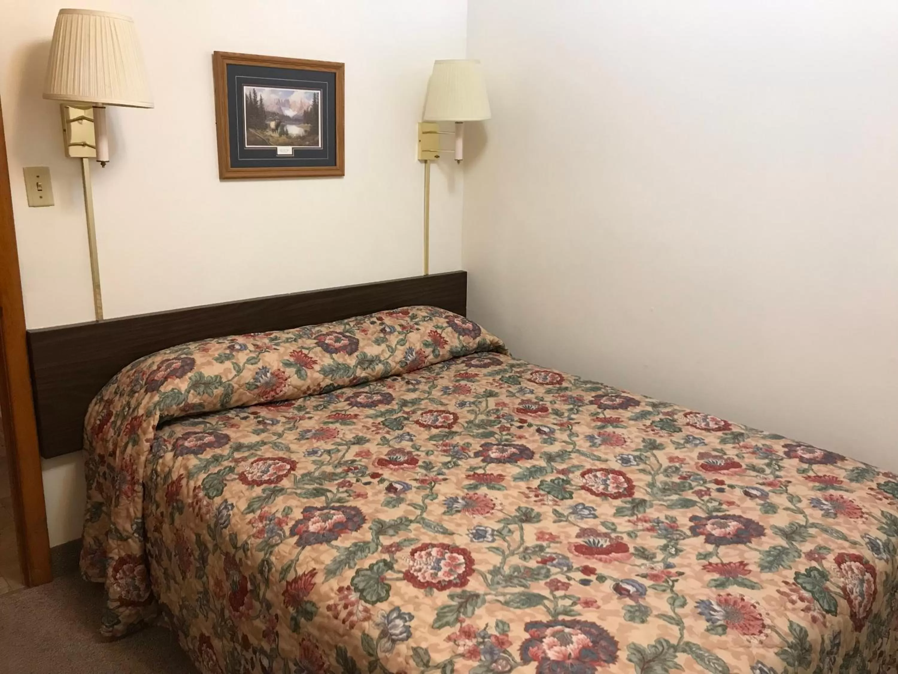 Bedroom in Motel Grand