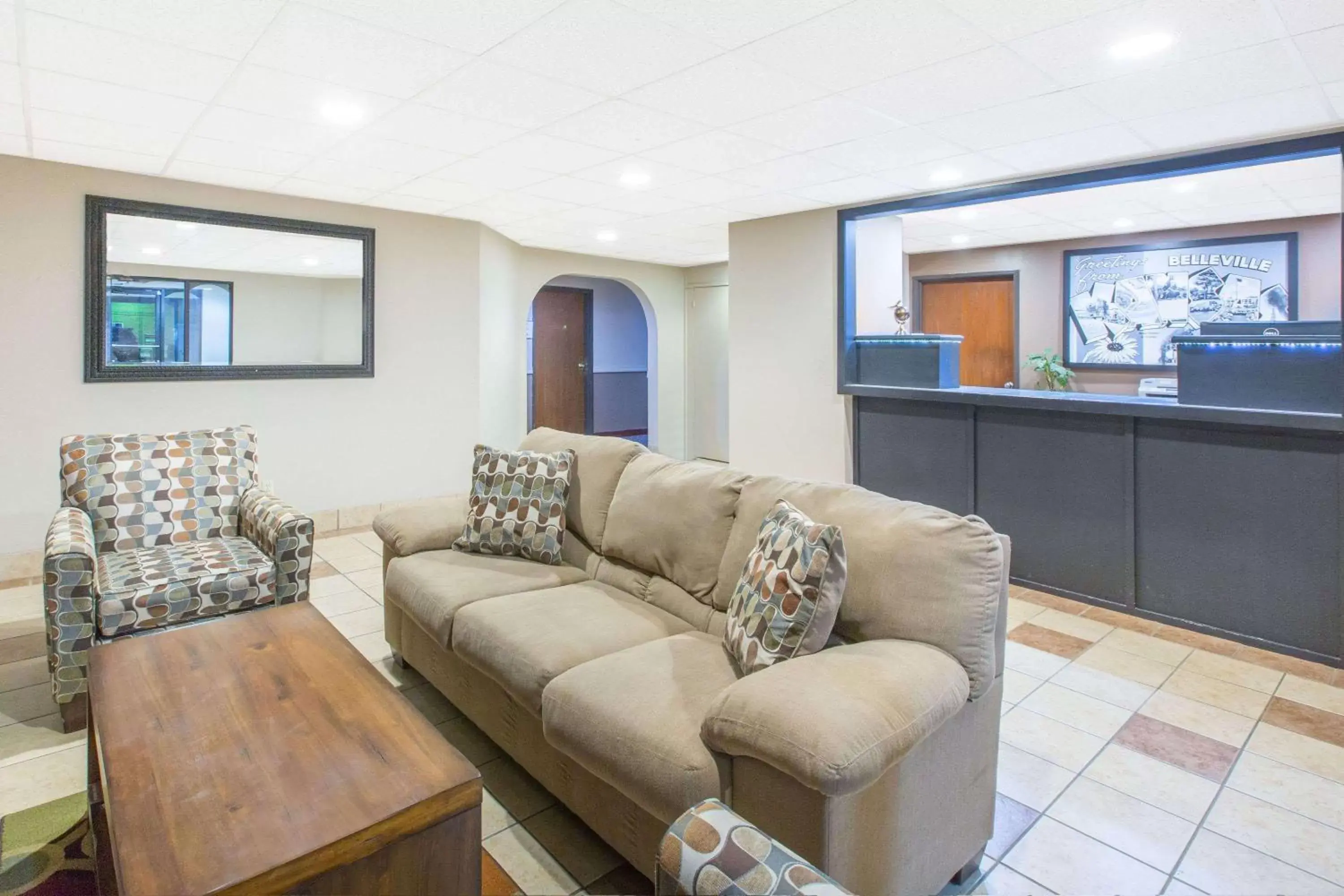 Lobby or reception in Super 8 by Wyndham Belleville Lobby or reception in Super 8 by Wyndham Belleville
