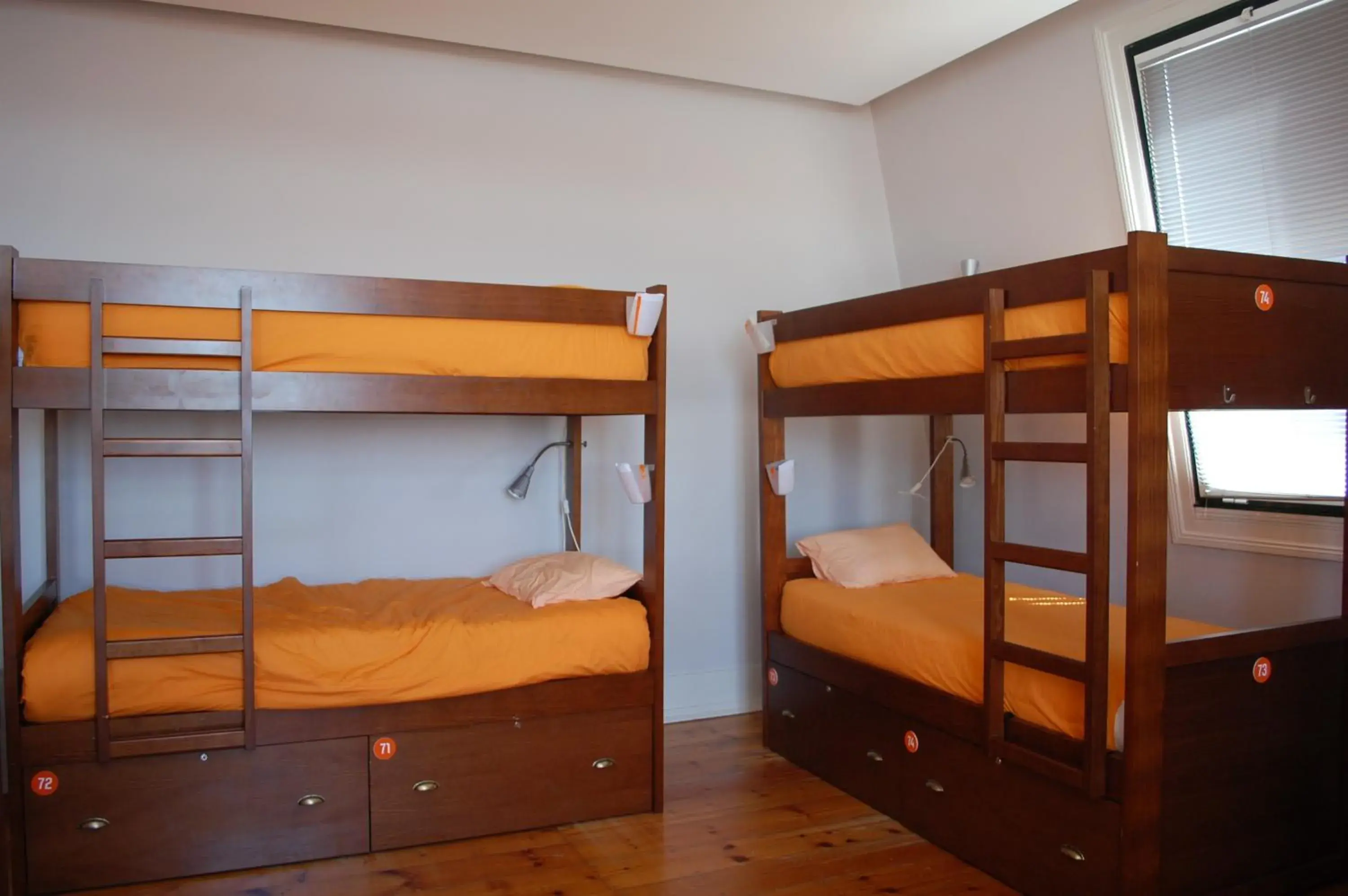 Bed, Bunk Bed in Lisb'on Hostel