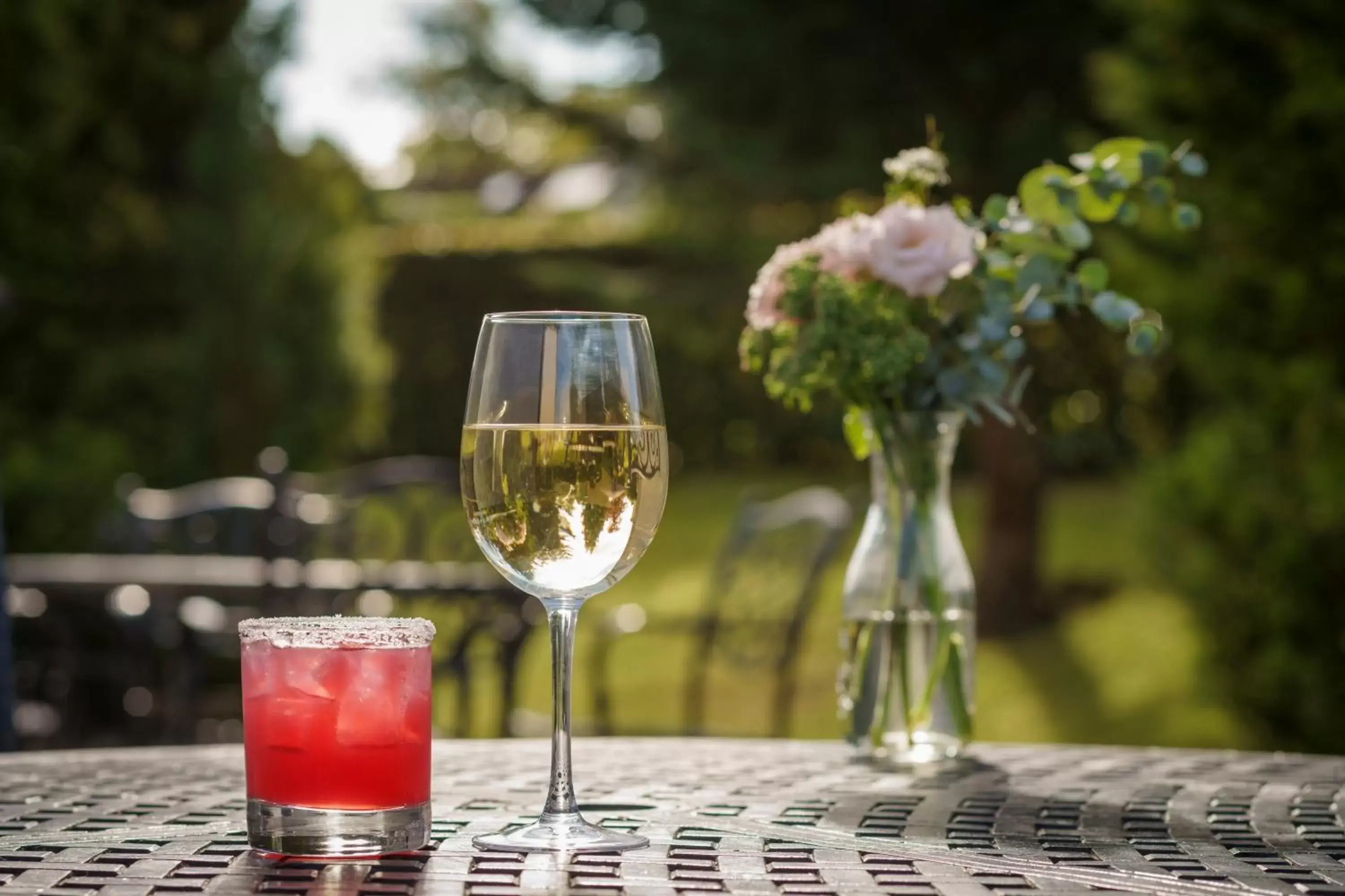 Garden, Drinks in Macdonald Crutherland House