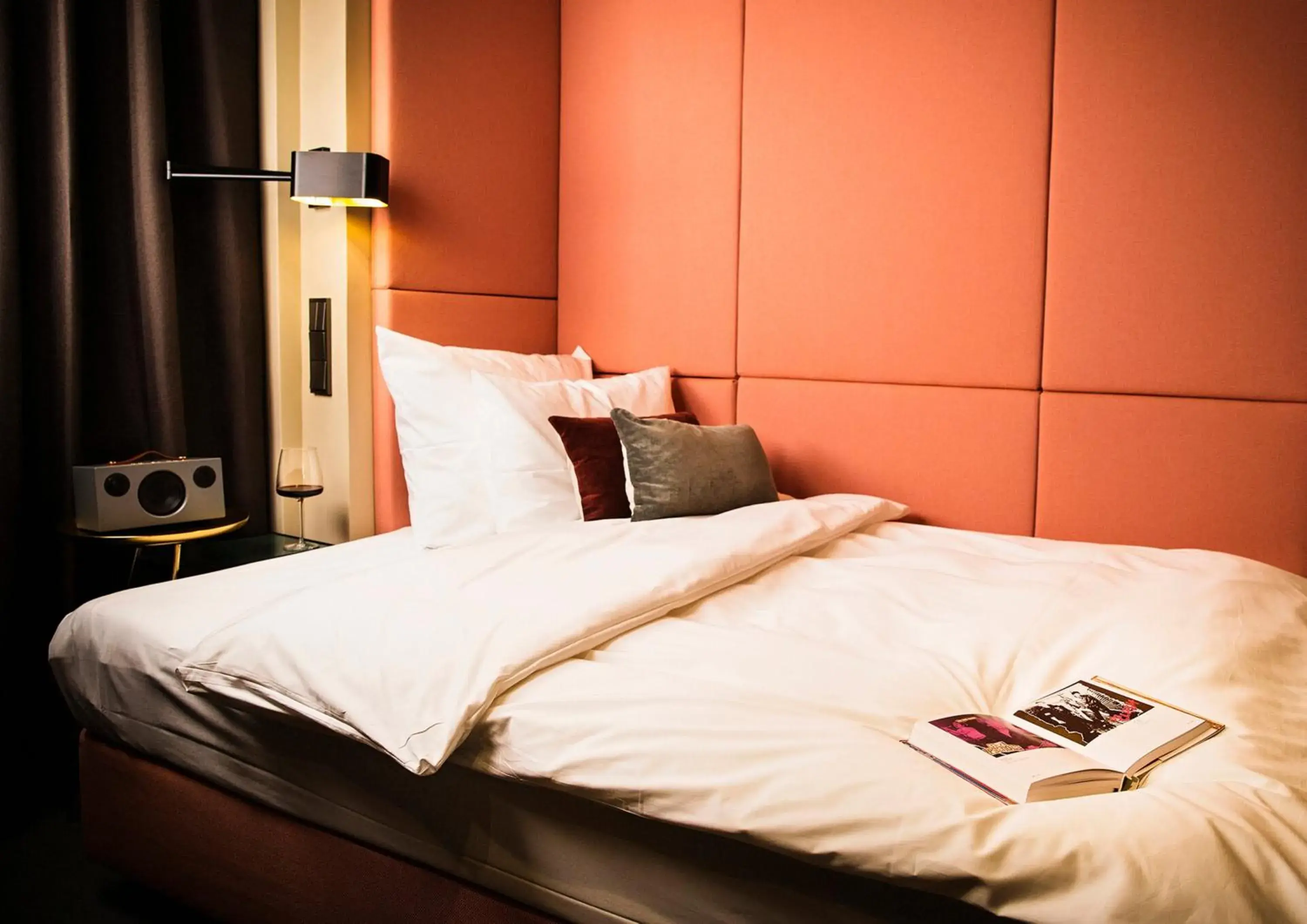 Bed in JAMS Music Hotel Munich