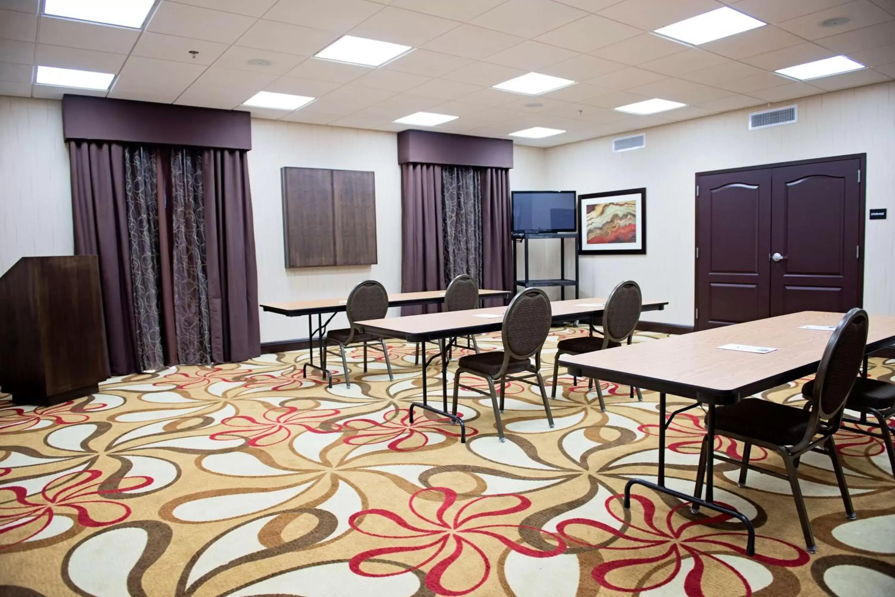 Meeting/conference room in Hampton Inn and Suites Hope