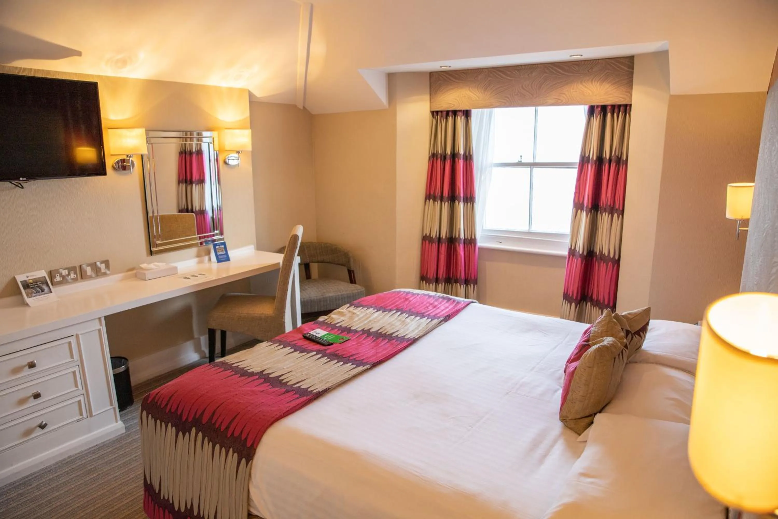 Bed in Best Western York House Hotel