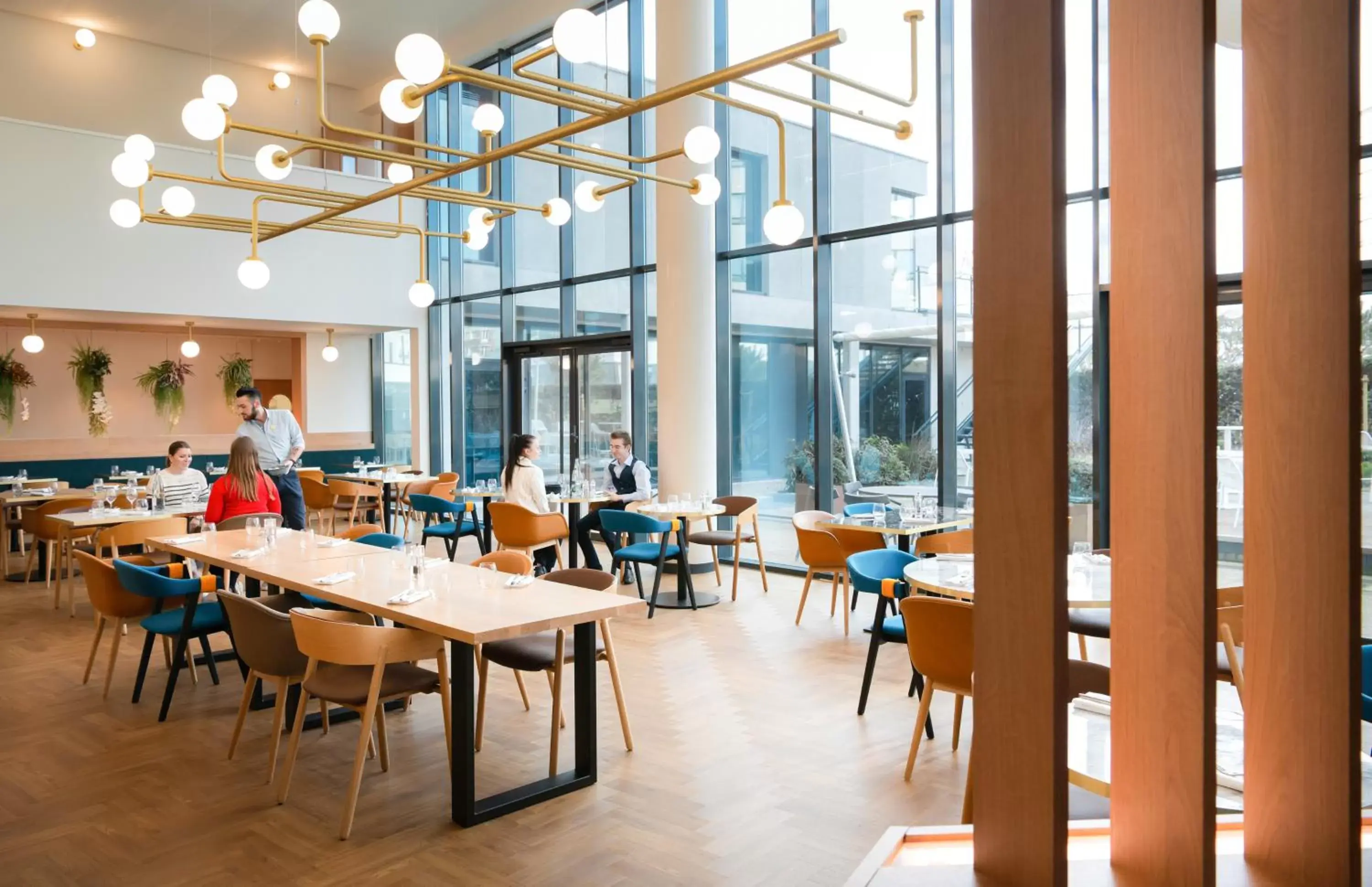 Restaurant/Places to Eat in Novotel Le Havre Centre Gare