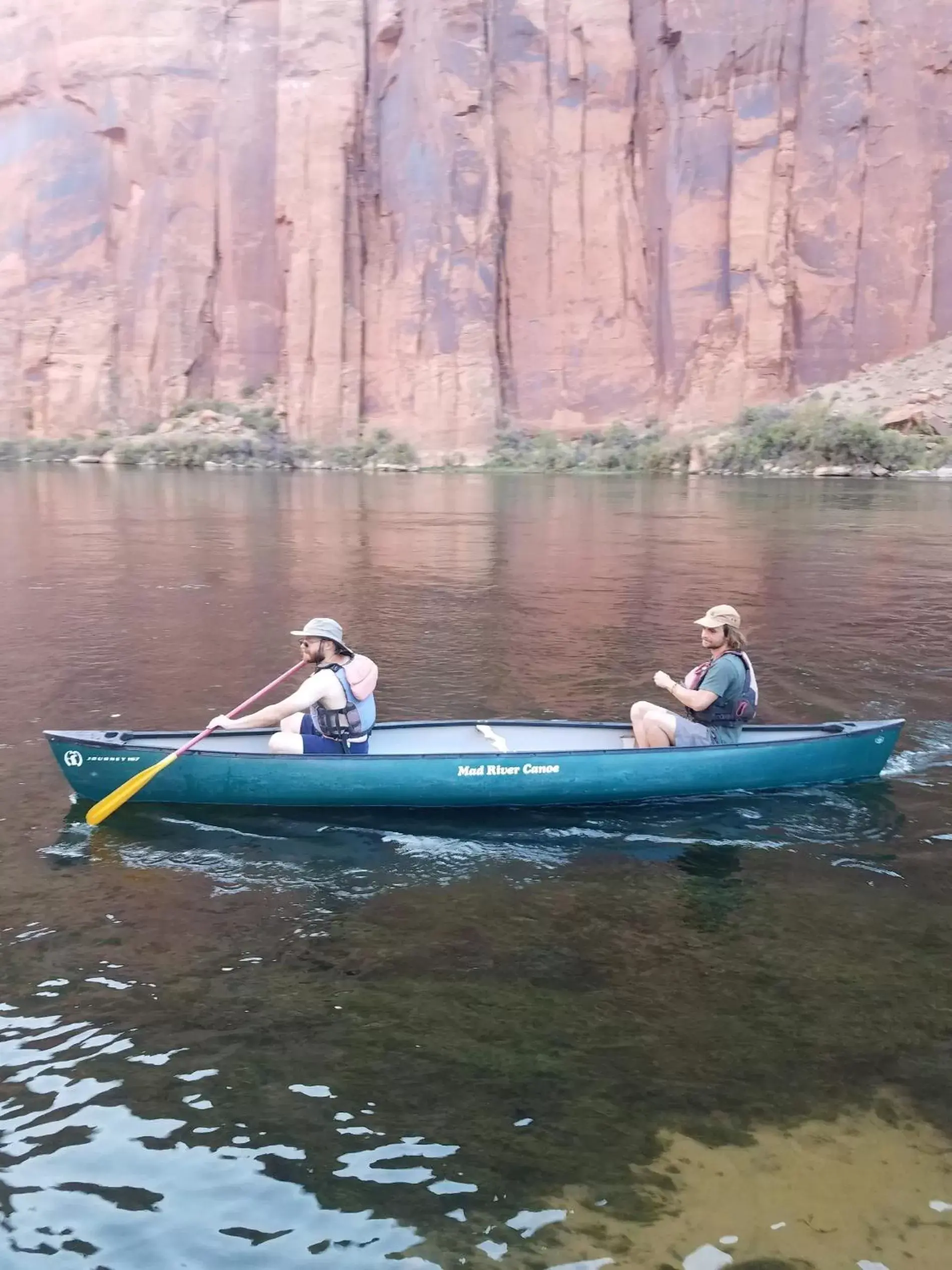 Canoeing in Lee's Ferry Lodge at Vermilion Cliffs