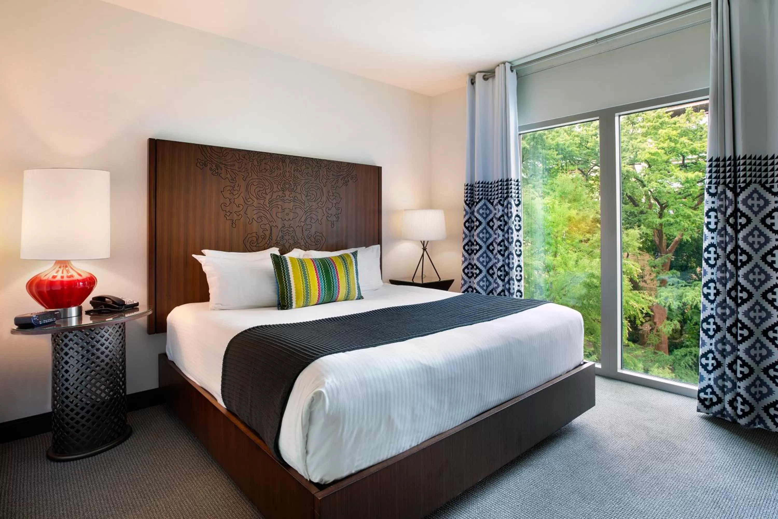 Bed in Hotel Contessa - Suites on the Riverwalk