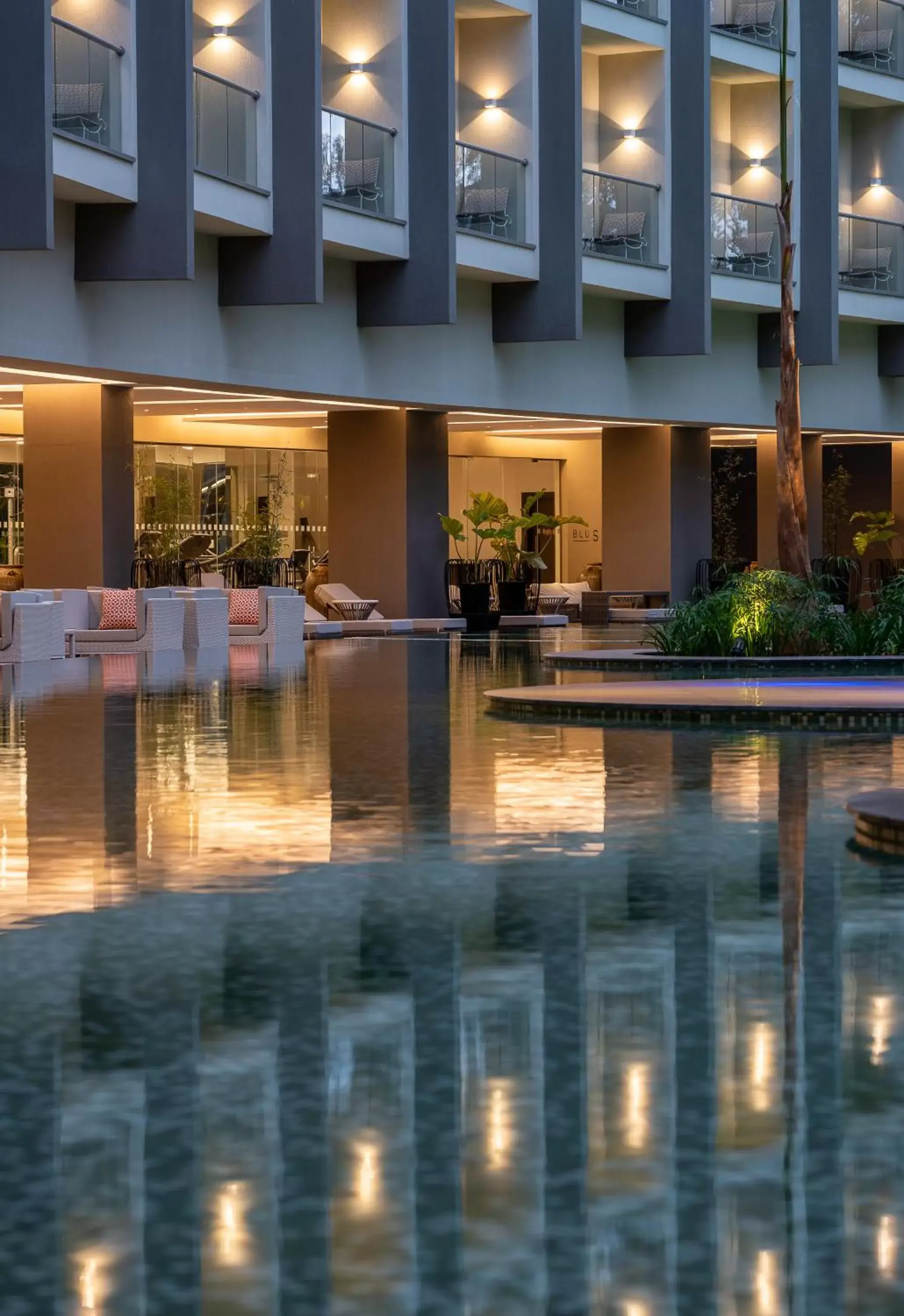 Balcony/Terrace, Swimming Pool in Radisson Blu Hotel & Residence Nairobi Arboretum