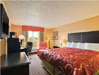 Photo of the whole room in Super 8 by Wyndham Texarkana AR