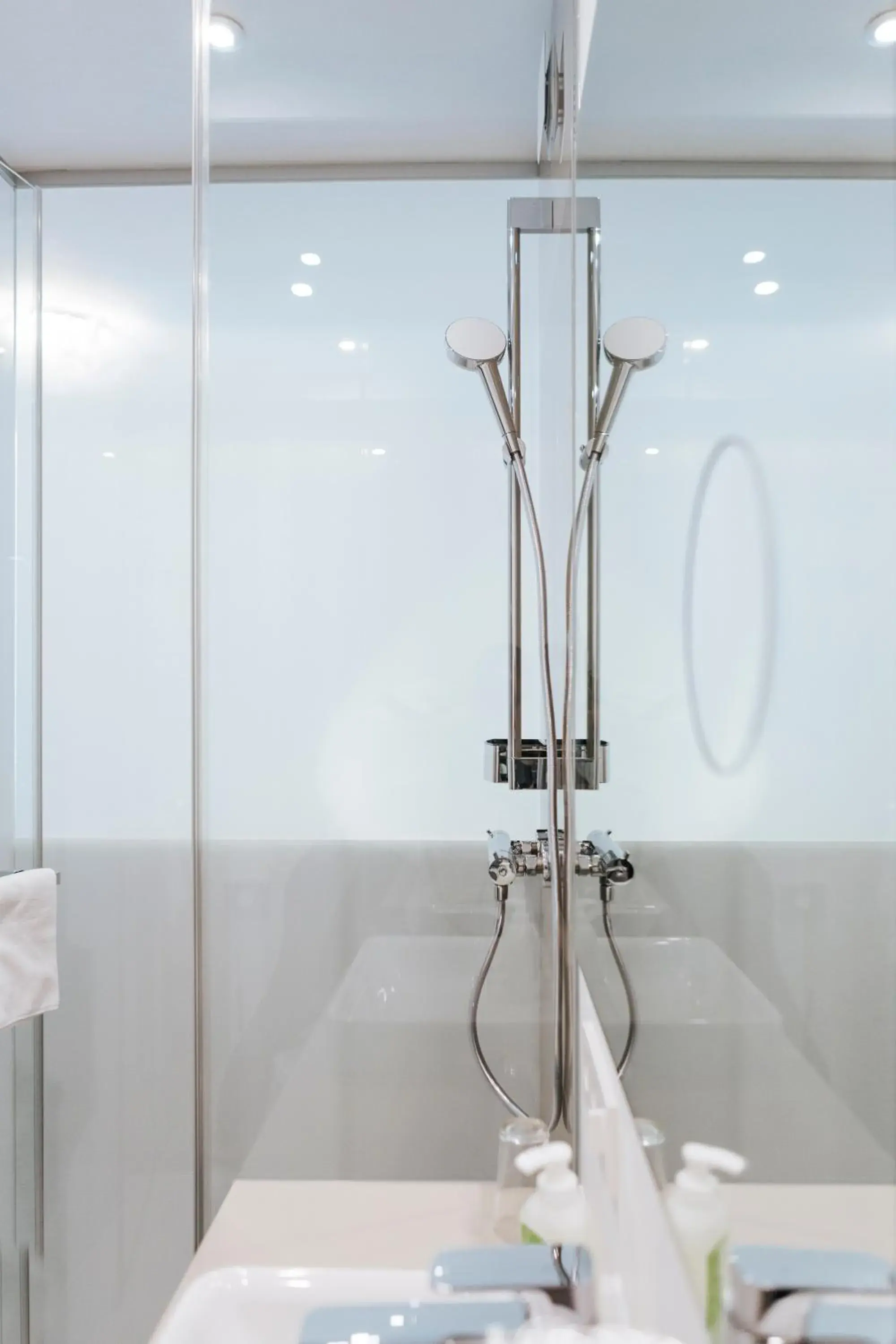Shower, Bathroom in Sankt Magdalena