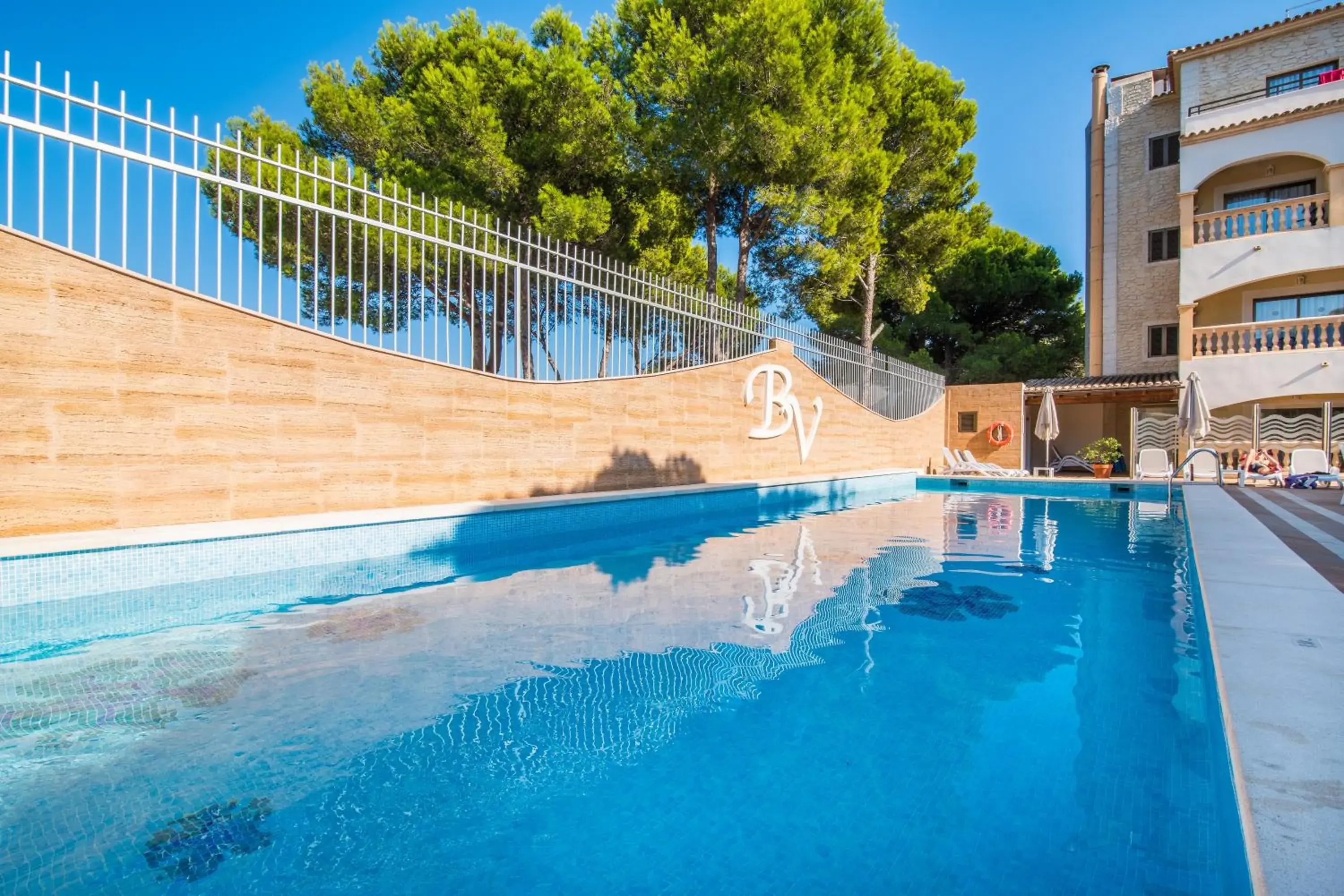 Swimming Pool in Hotel Baviera