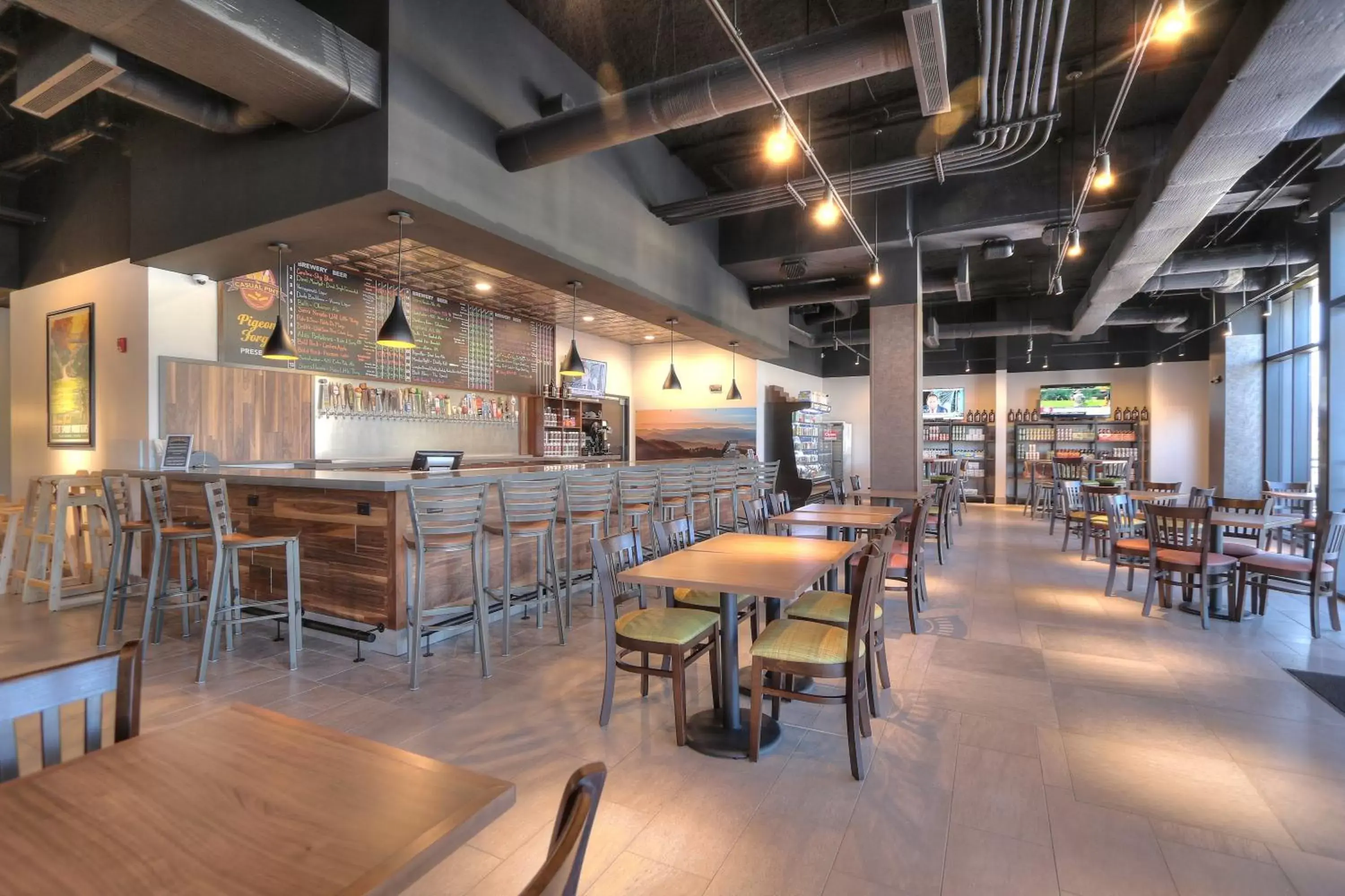 Restaurant/places to eat in Holiday Inn & Suites Pigeon Forge Convention Center by IHG Restaurant/places to eat in Holiday Inn & Suites Pigeon Forge Convention Center by IHG