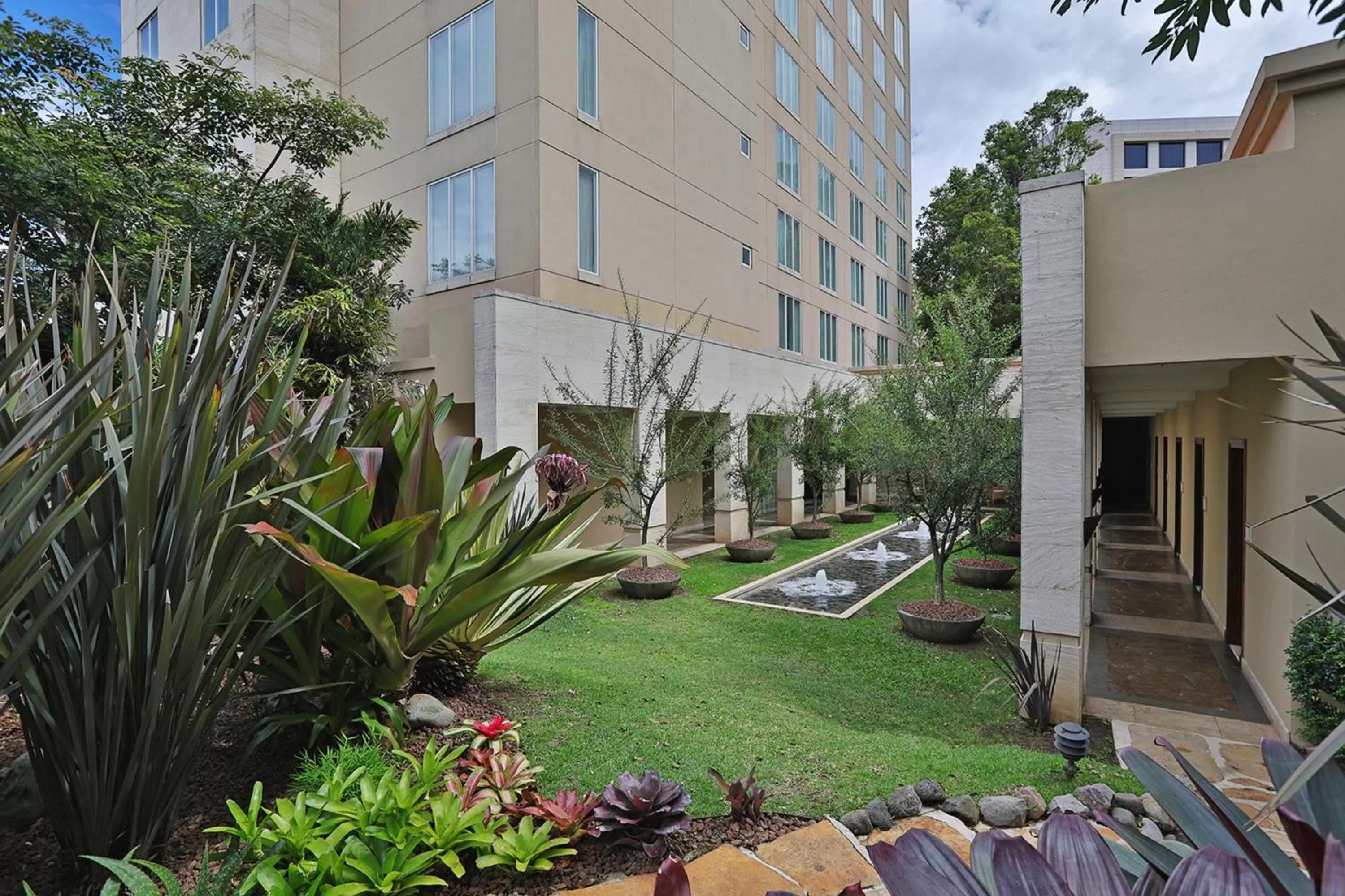 Spa and wellness centre/facilities in InterContinental Costa Rica at Multiplaza Mall by IHG