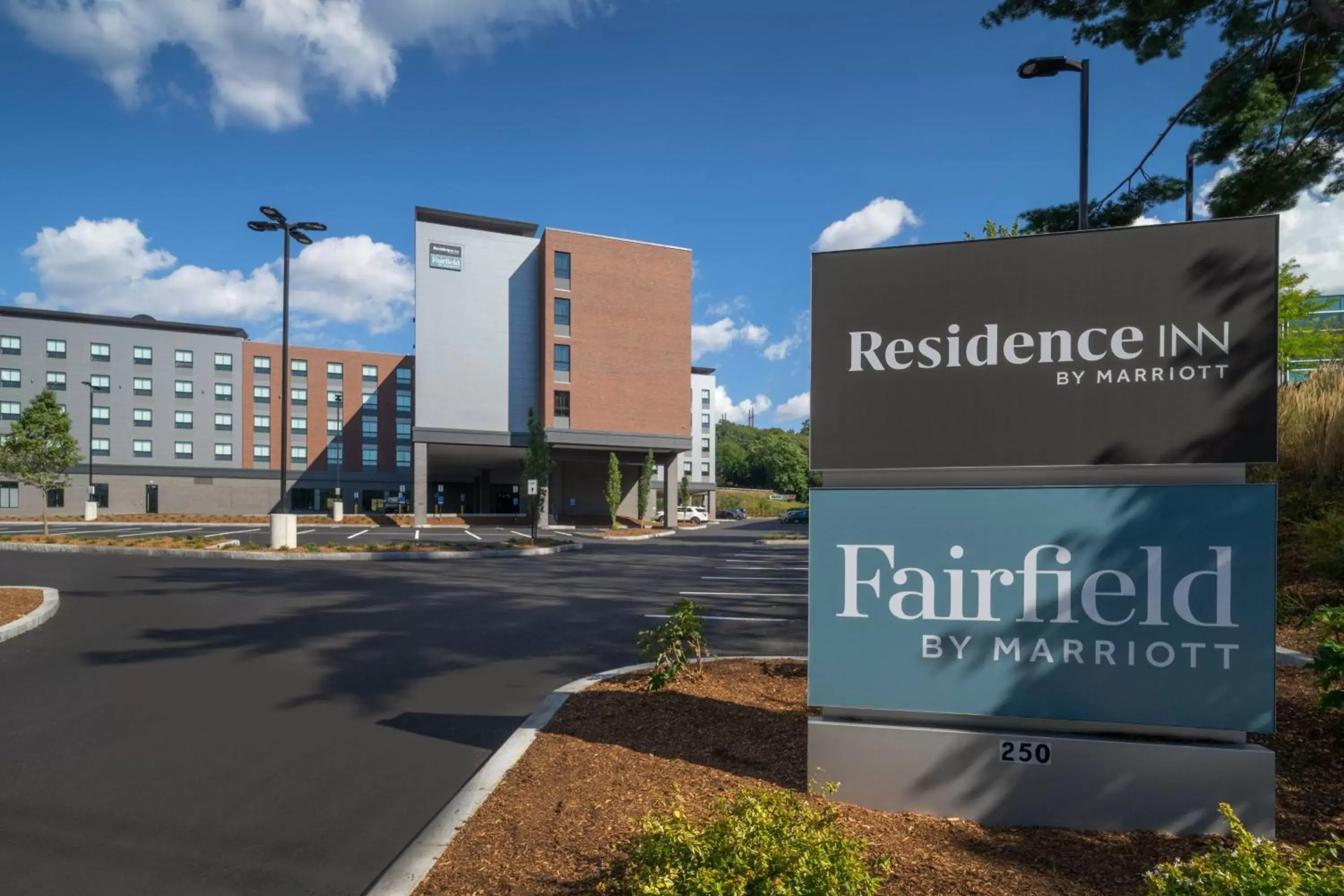 Property building, Property Logo/Sign in Fairfield Inn & Suites by Marriott Boston Waltham