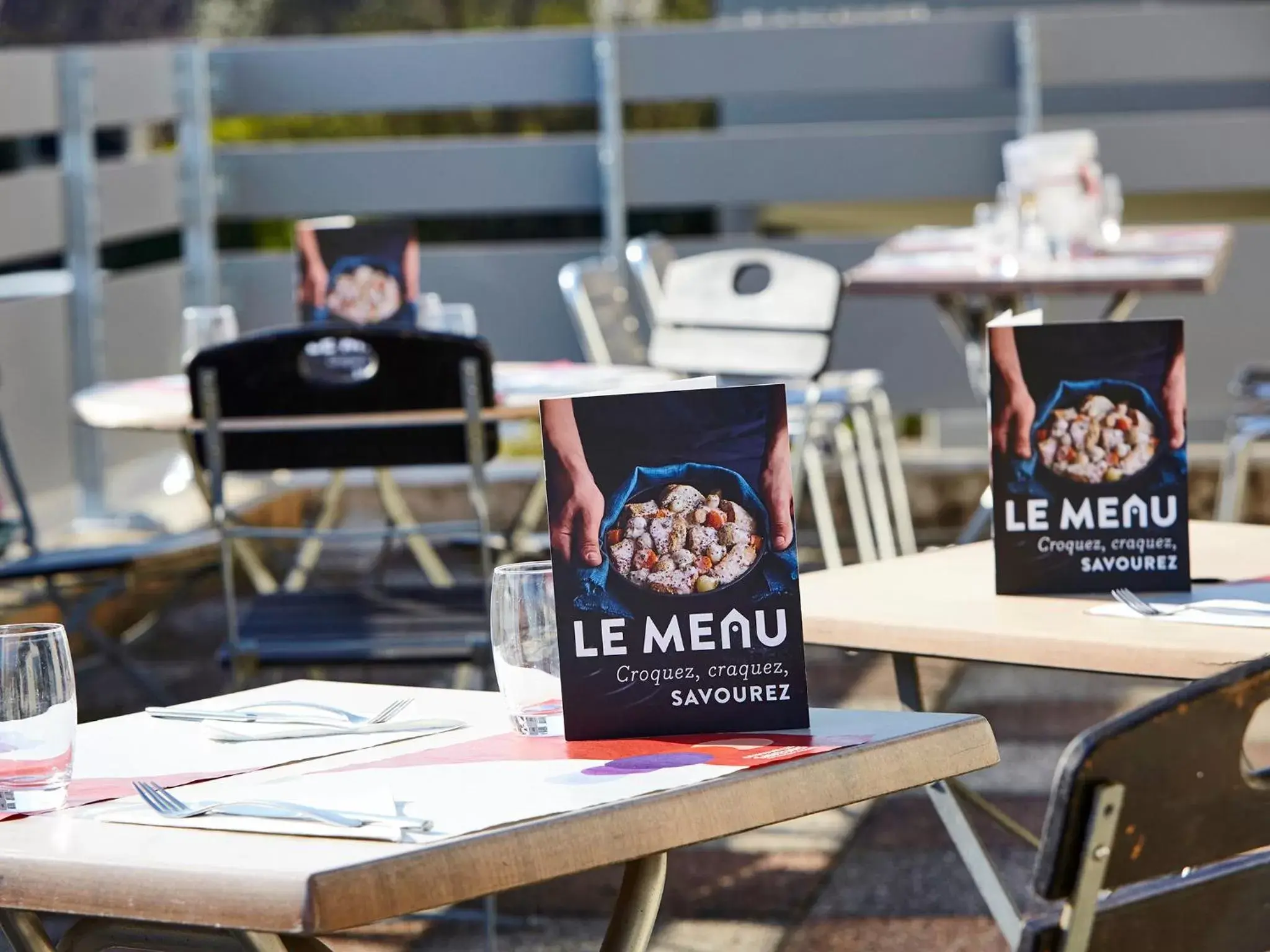 Balcony/Terrace, Restaurant/Places to Eat in Campanile Marne la Vallée - Chelles