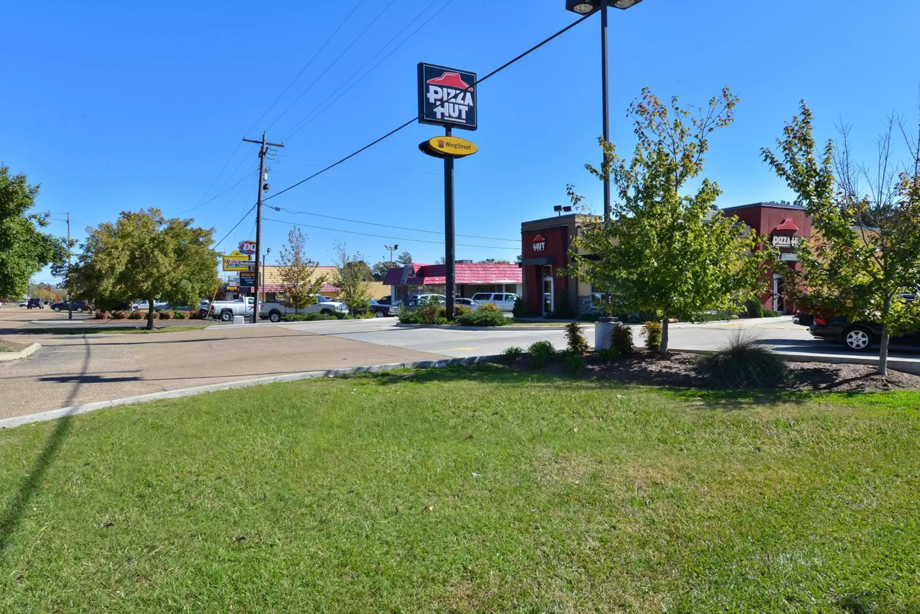 Restaurant/places to eat, Property Building in Americas Best Value Inn - Brookhaven