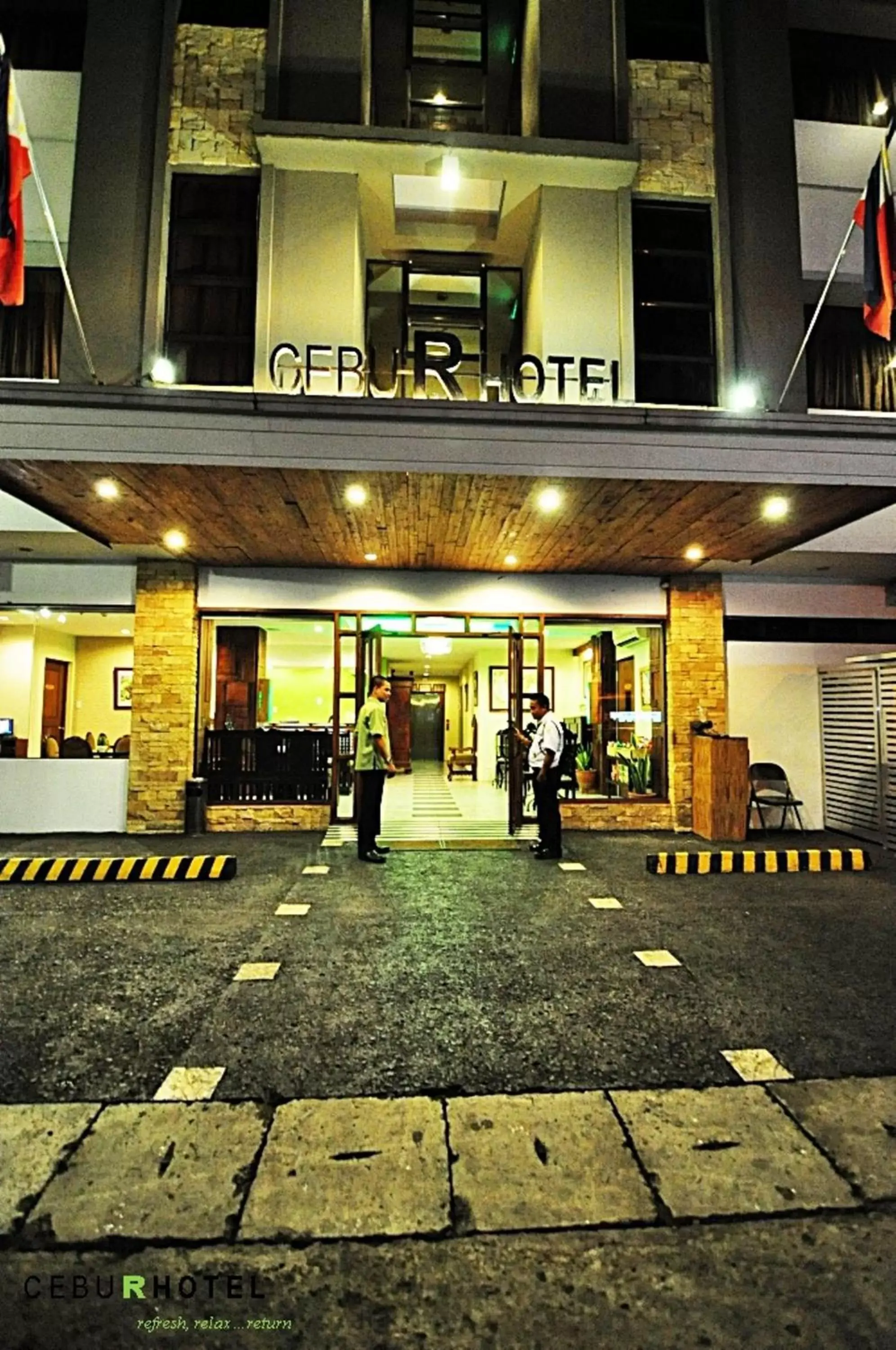 Staff in Cebu R Hotel Capitol