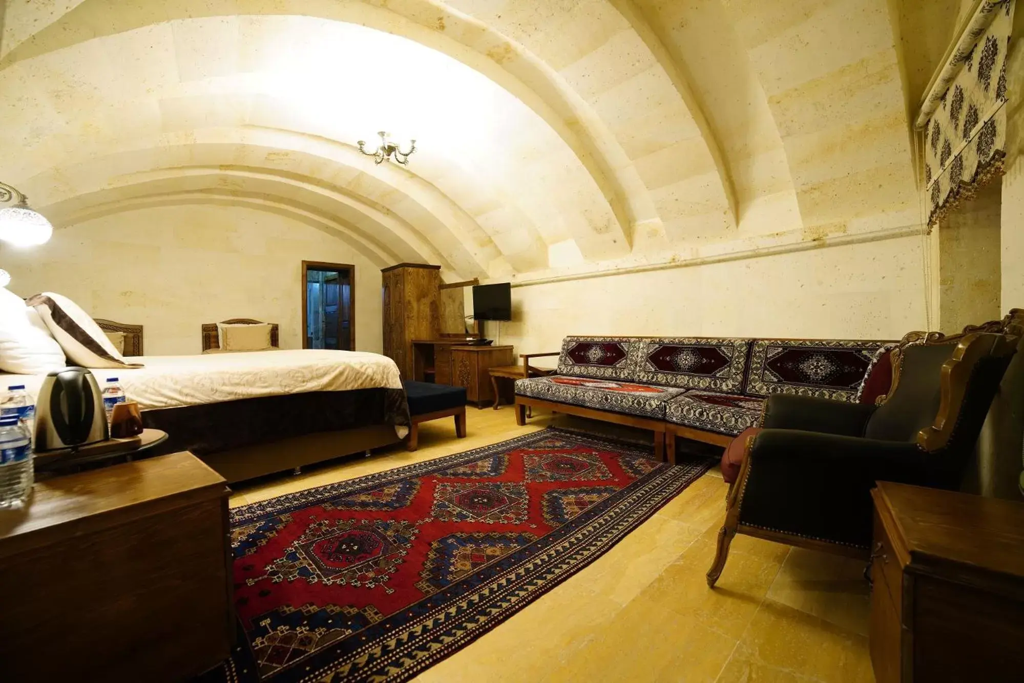 TV and multimedia, Seating Area in Lucky Cave Hotel Cappadocia