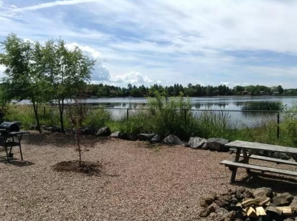 Lake view in Rainbows End Fishing Resort