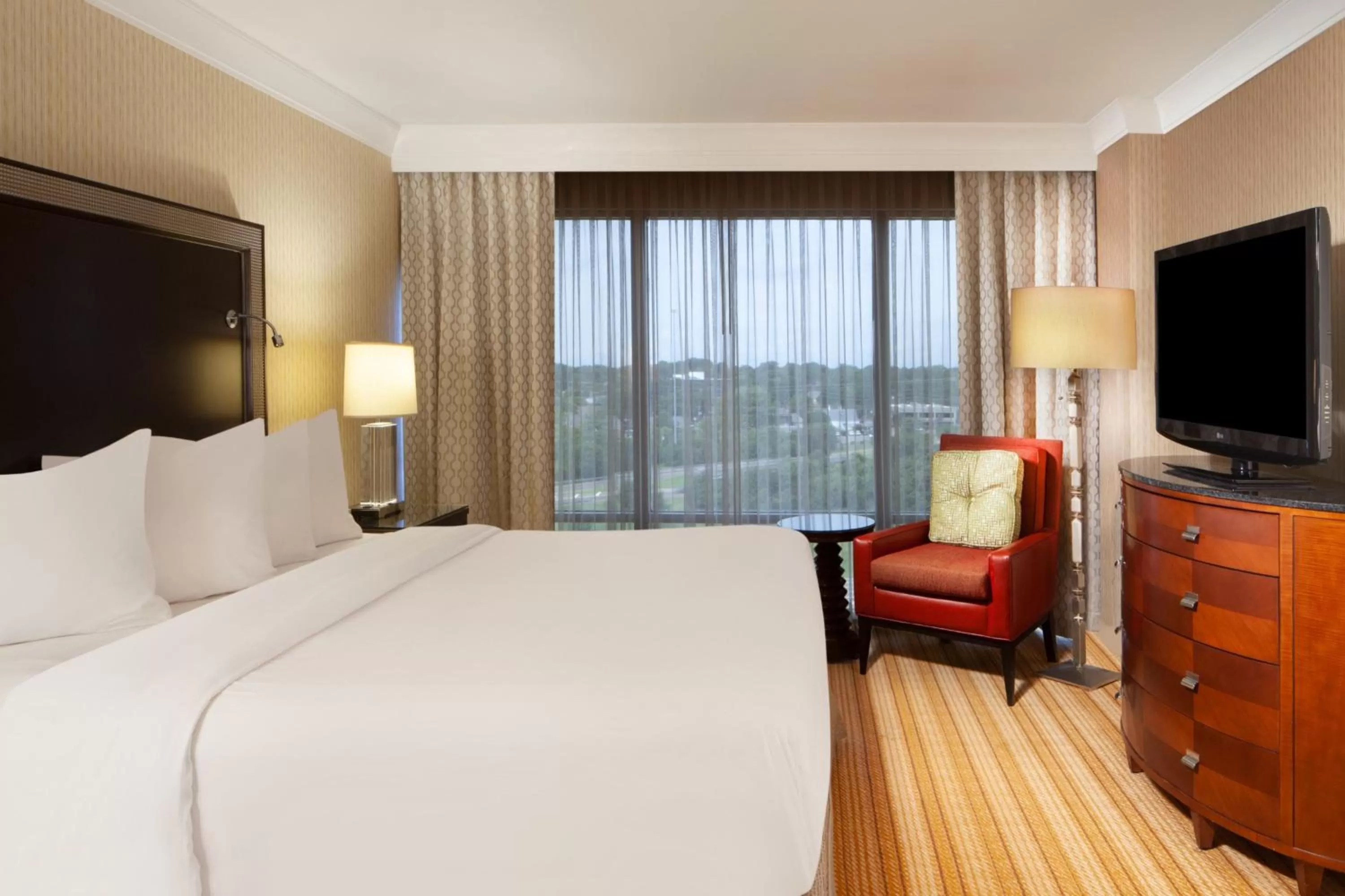 Bedroom, Bed in Marriott Memphis East