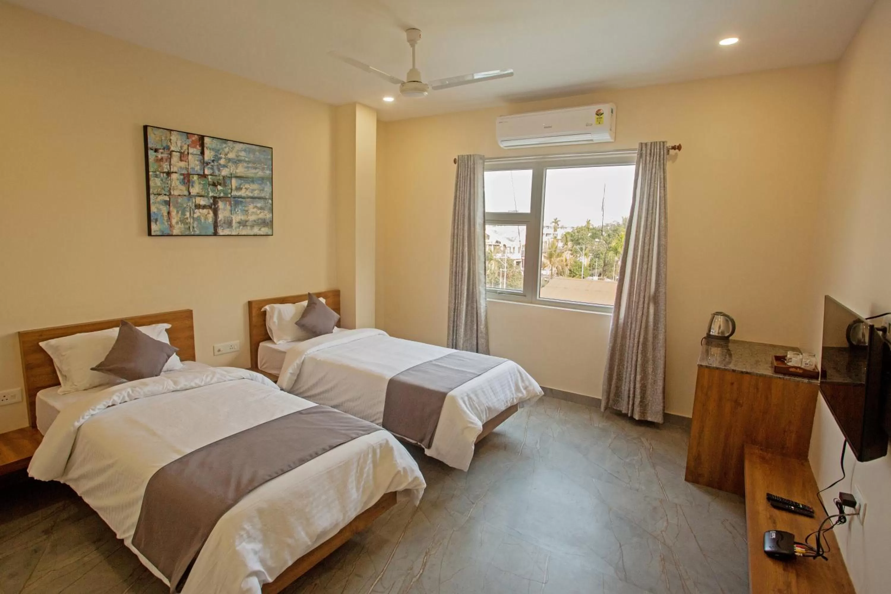 Photo of the whole room in Grey House Inn