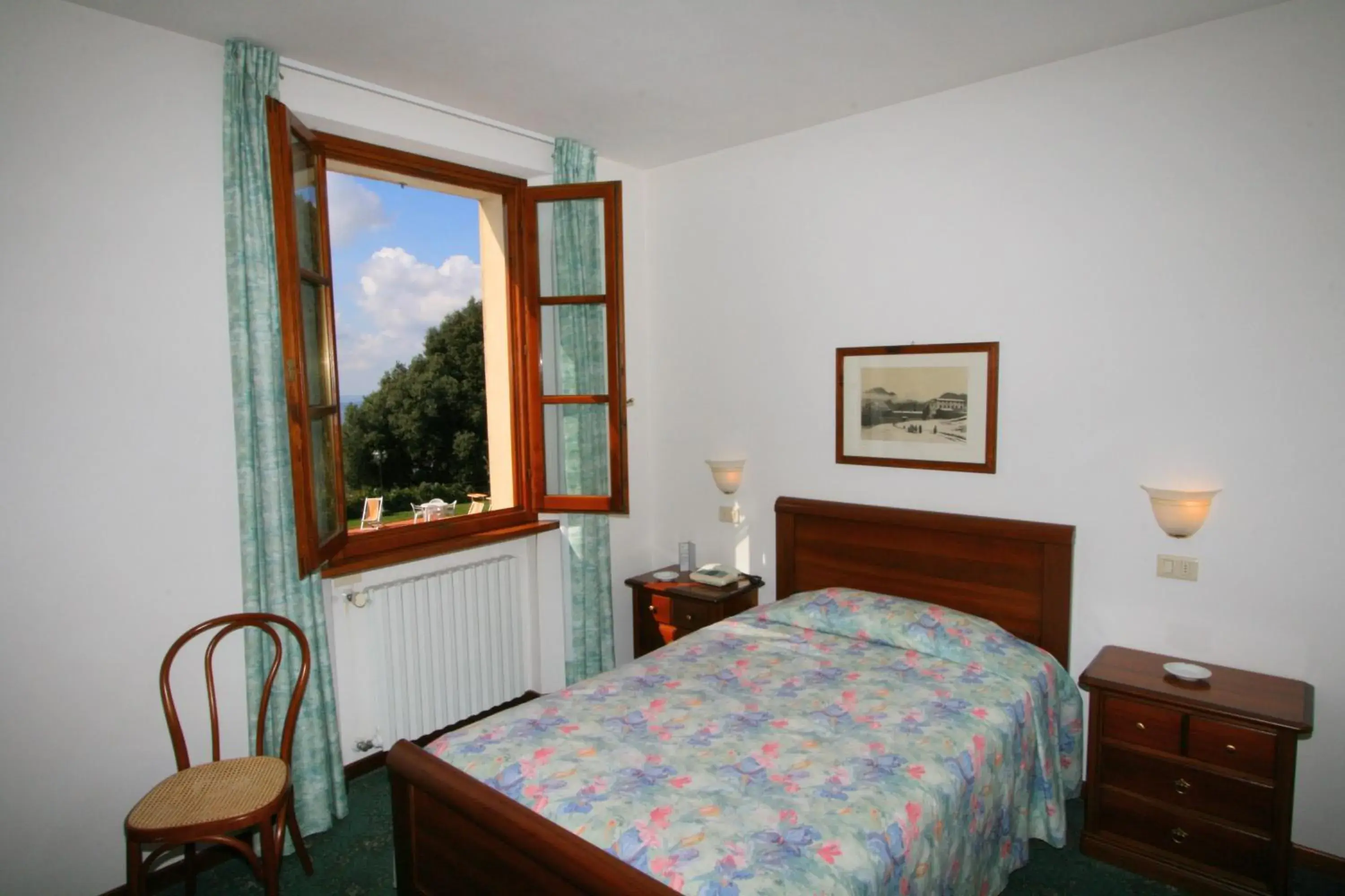 Photo of the whole room, Bed in Villa Nencini