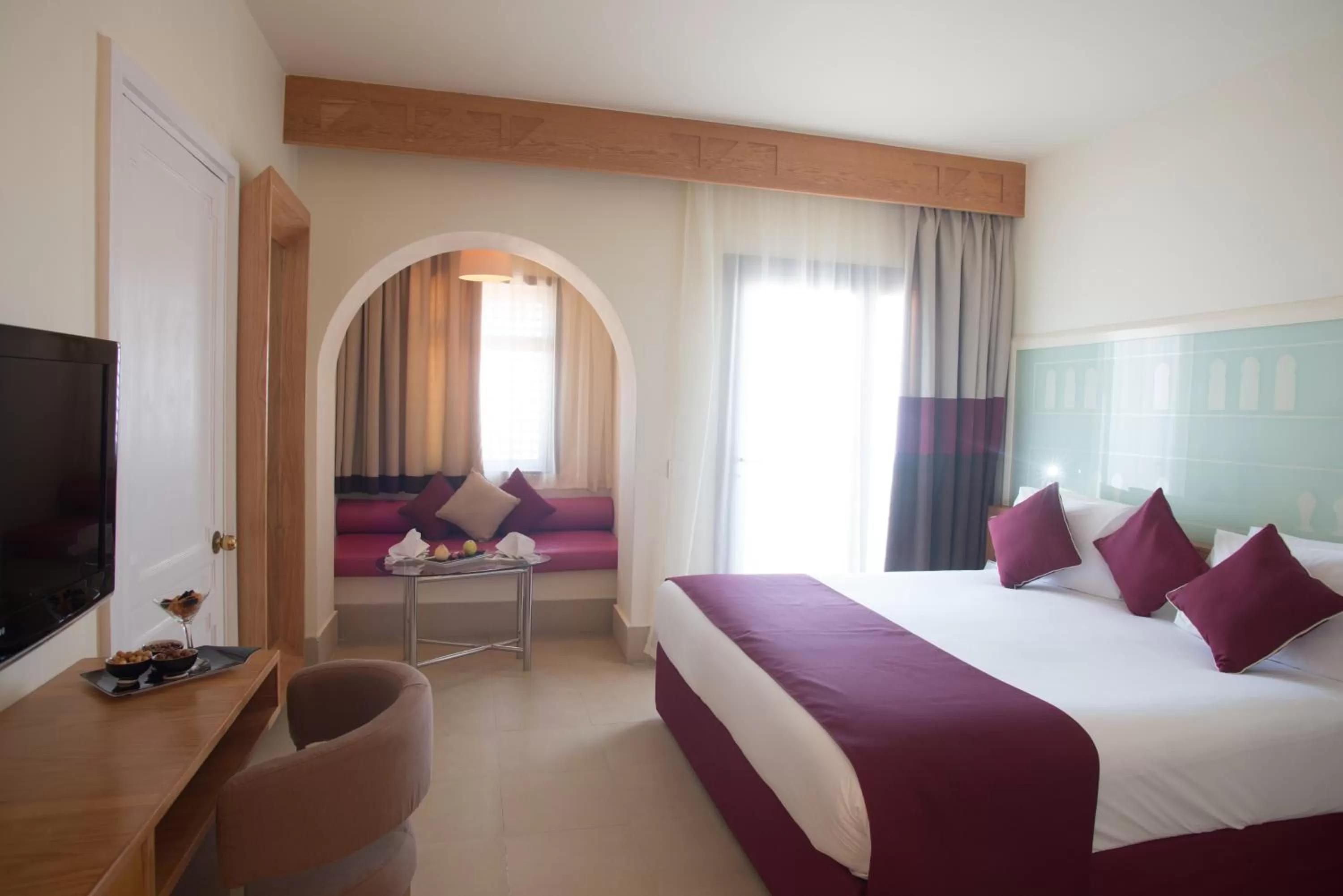 TV and multimedia, Bed in Mercure Hurghada Hotel