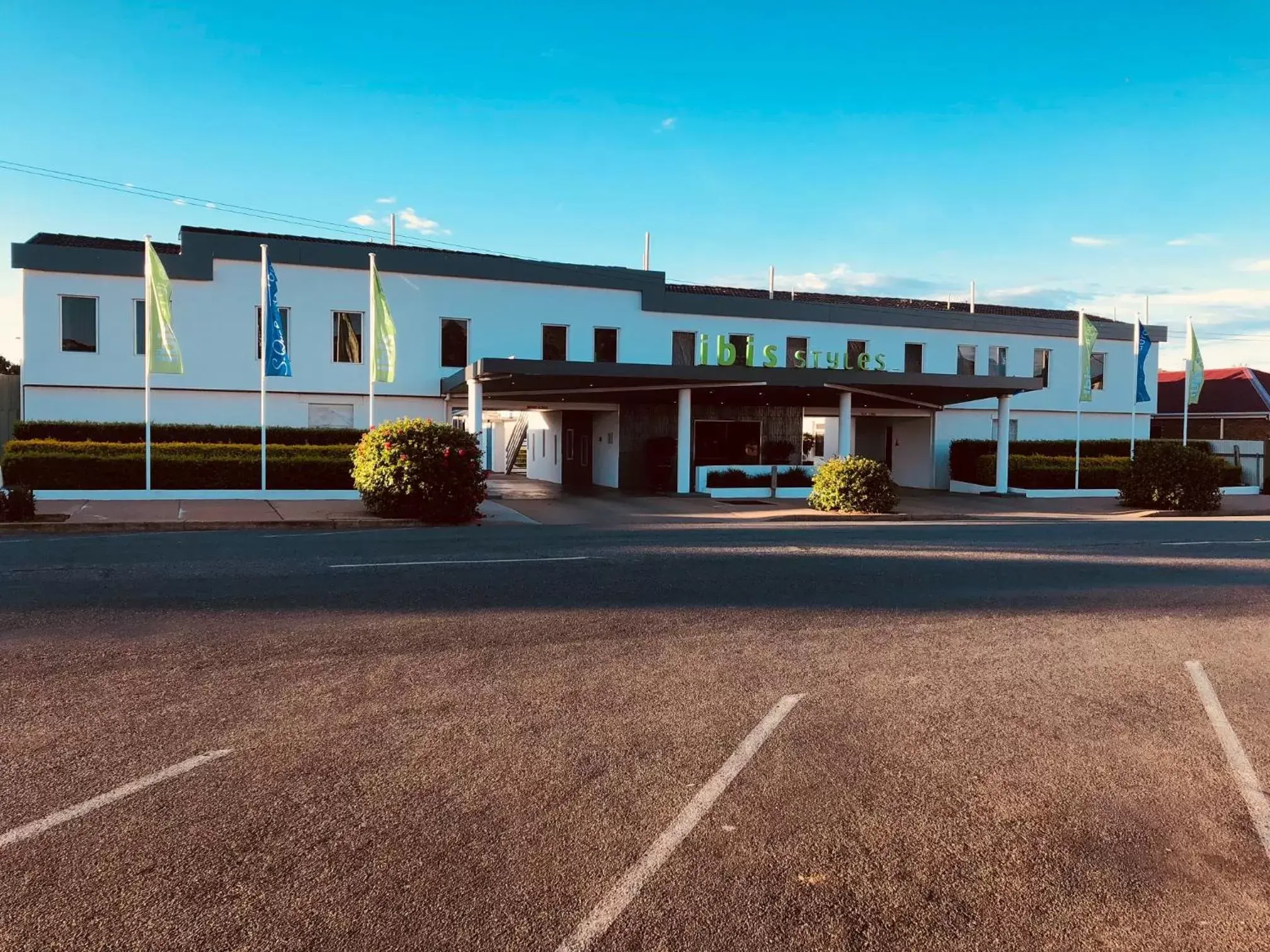 Facade/entrance in ibis Styles Broken Hill Facade/entrance in ibis Styles Broken Hill