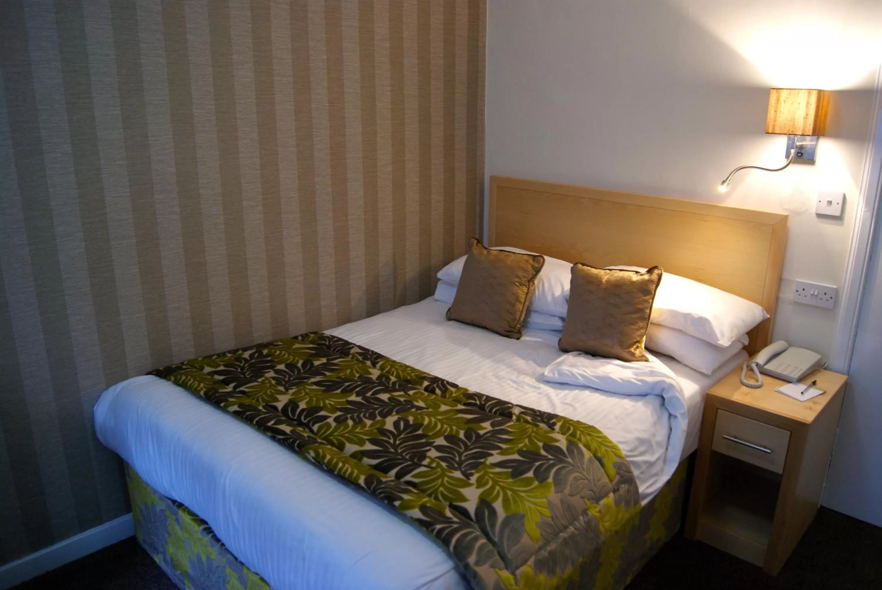 Single Room in Selkirk Arms Hotel