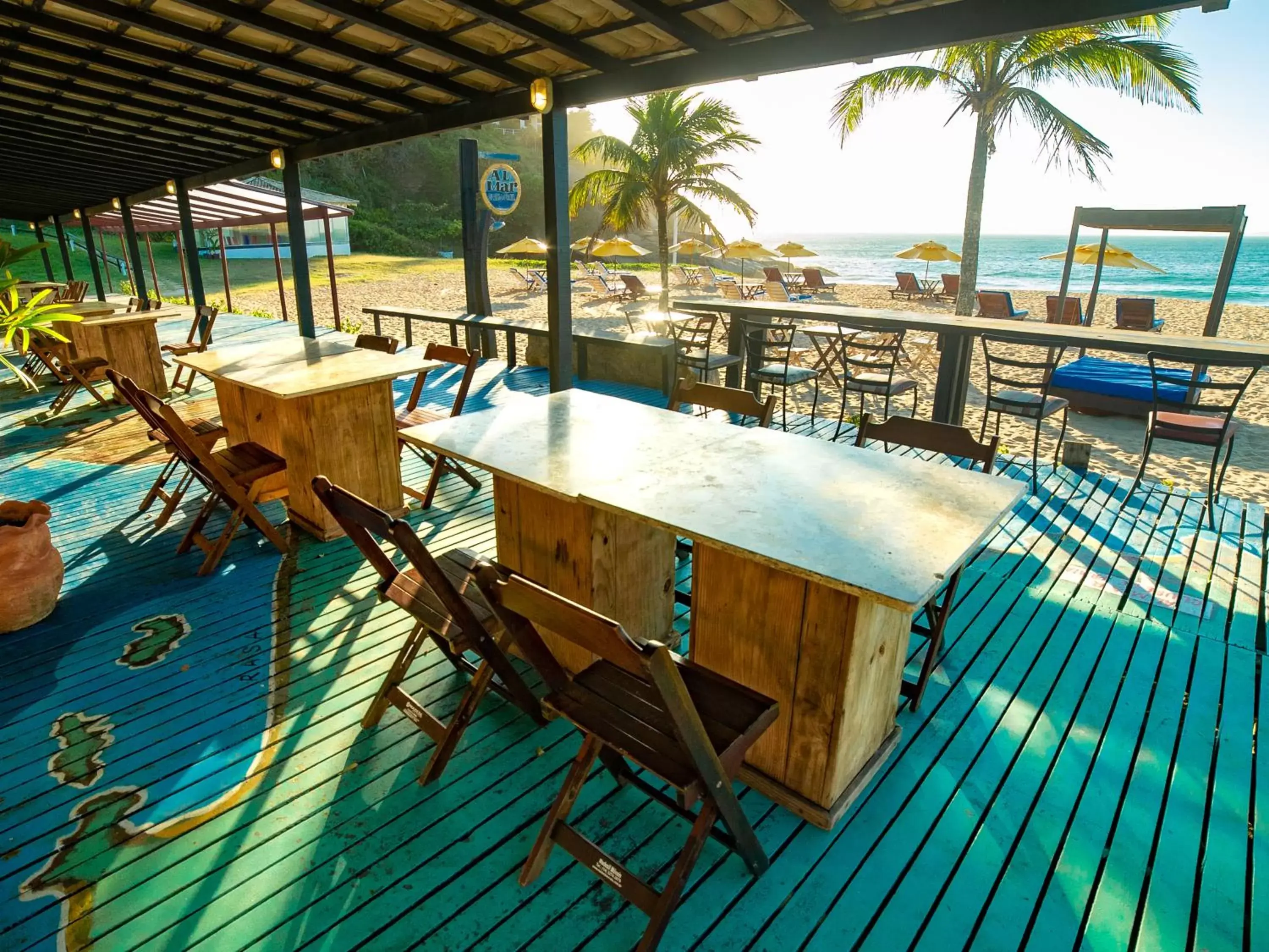 Restaurant/places to eat, Swimming Pool in Apa Pau Brasil