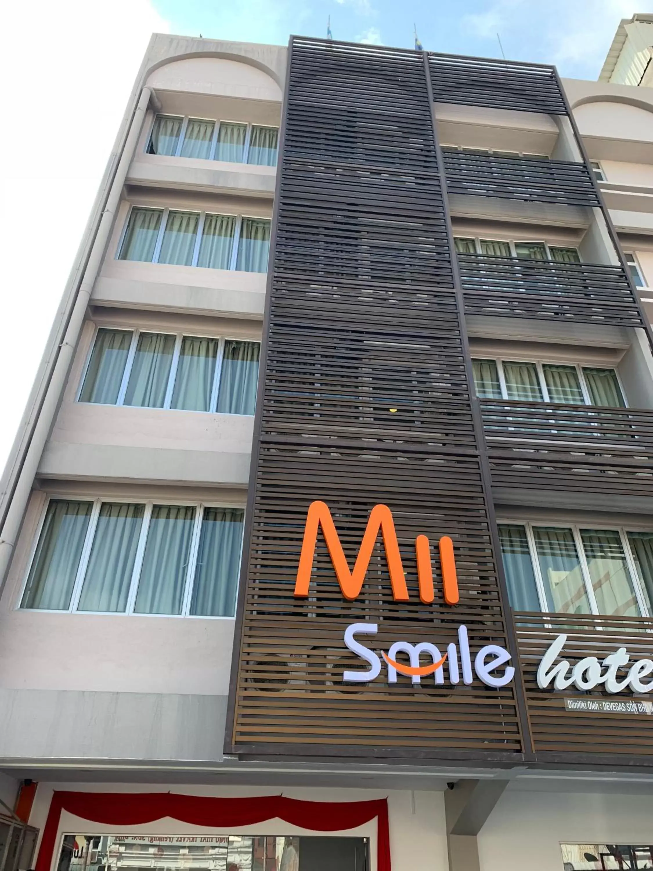 Property building in MII Smile Hotel Penang