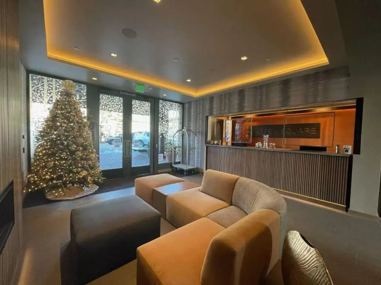 Lobby or reception in Aspen Square Condominium Hotel