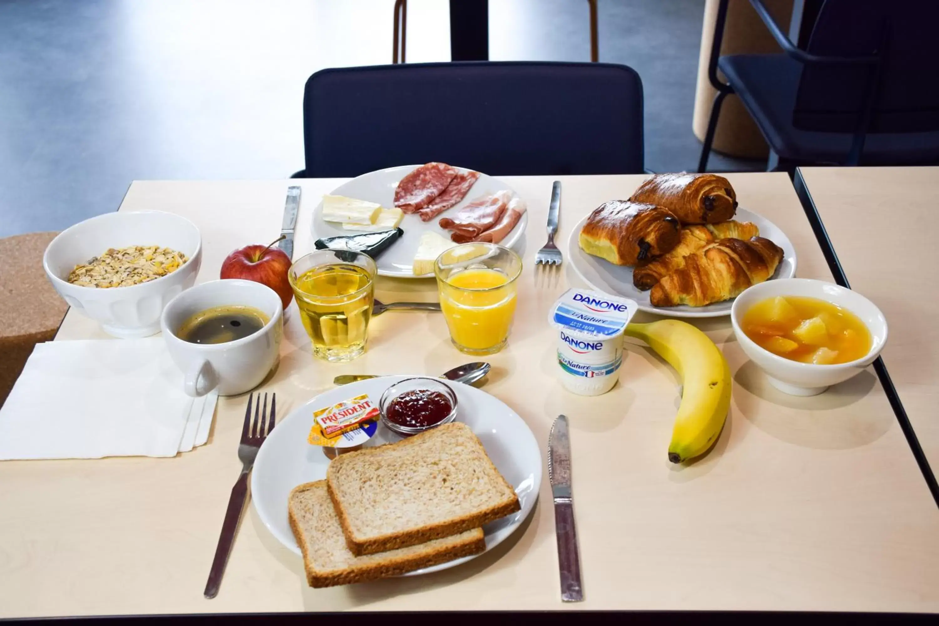 Buffet breakfast, Breakfast in ibis Budget Millau Viaduc