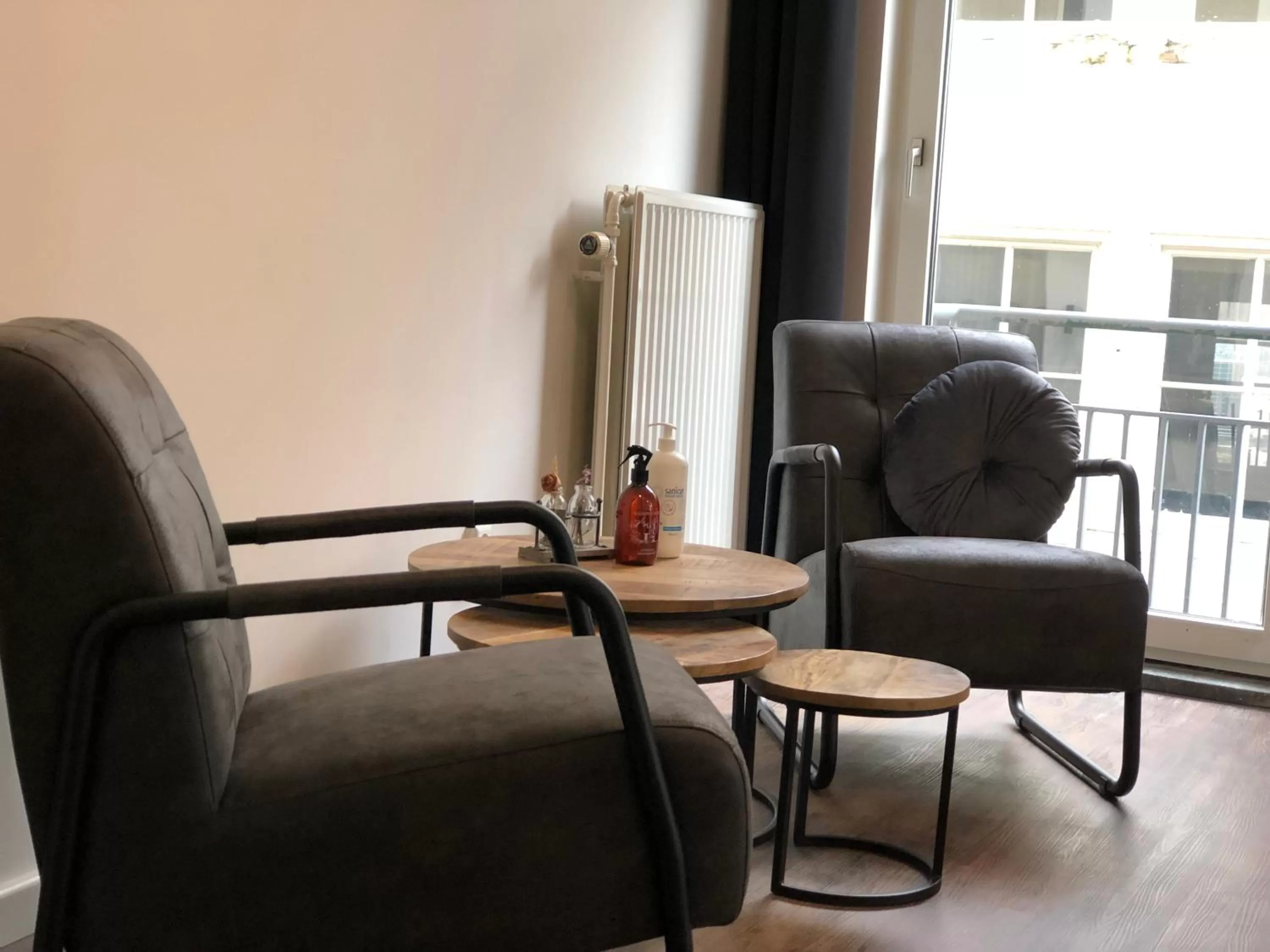 Seating Area in BnB Grand Café Prins Bernhard