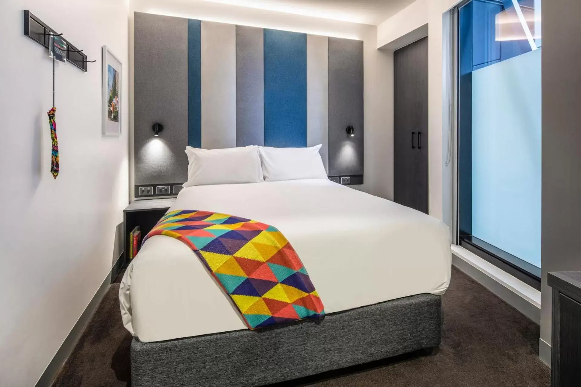 Standard Double Room in Ink Hotel Melbourne Southbank
