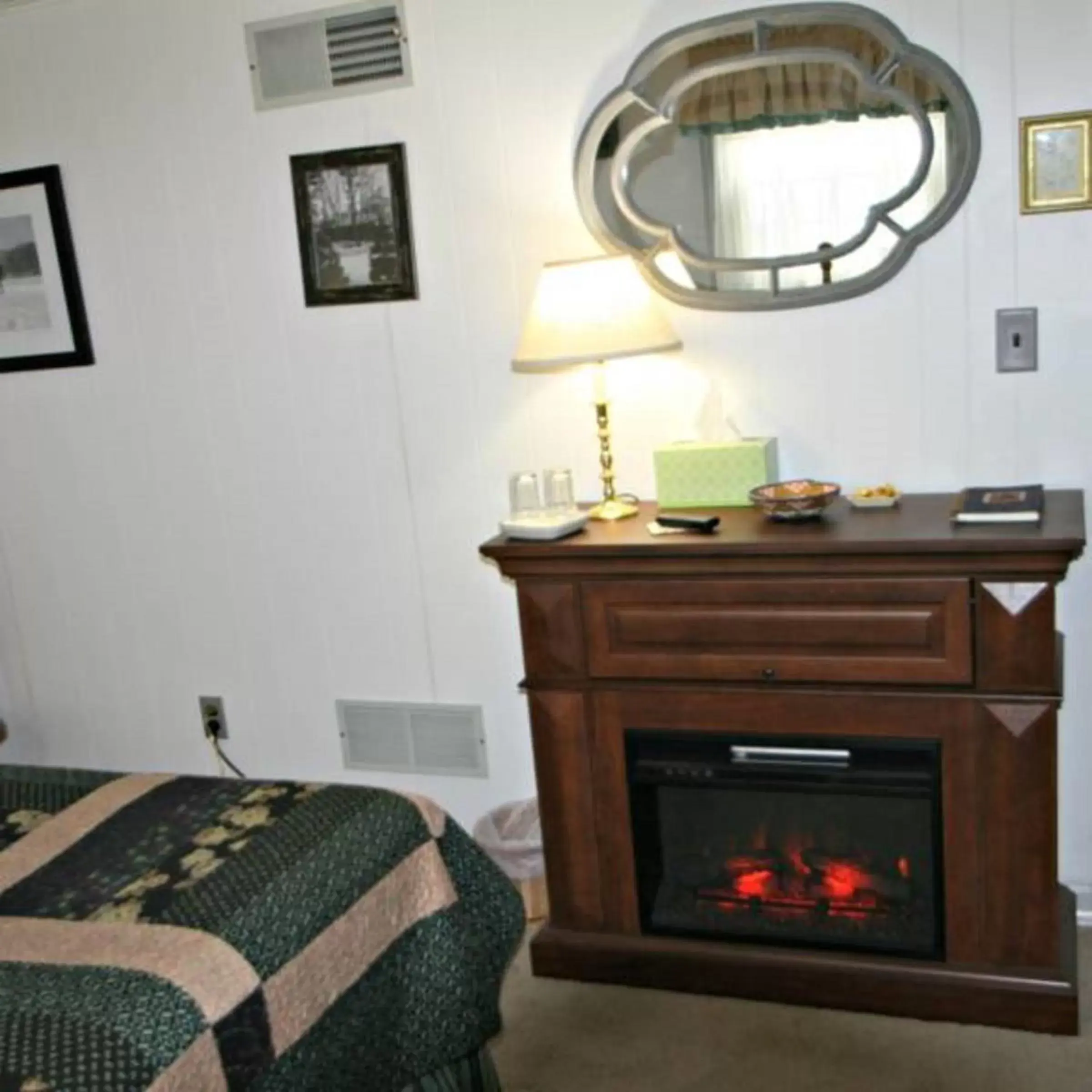 Bedroom, Bed in Carriage Corner Bed & Breakfast