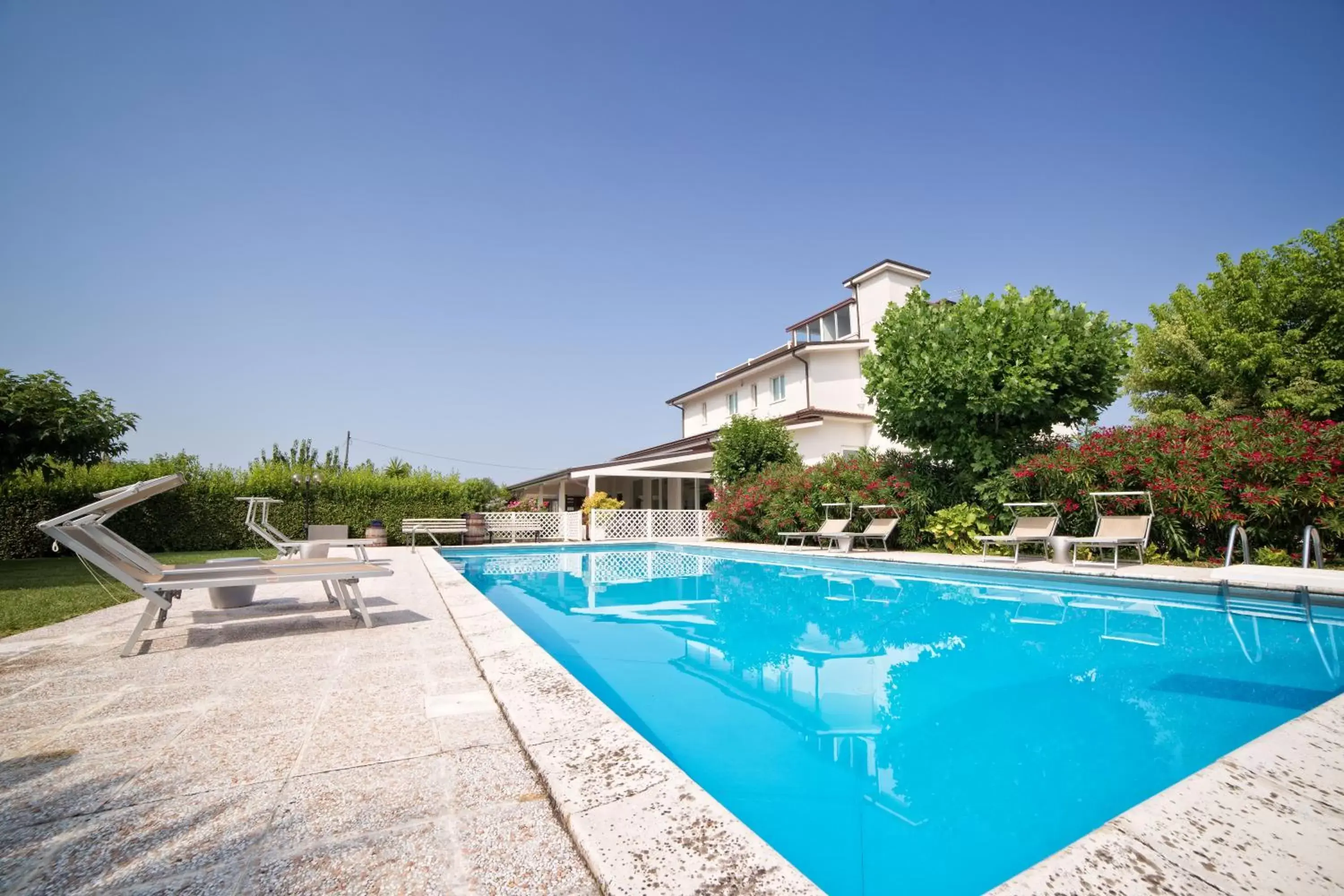 Pool view, Swimming Pool in Hotel Country House La Radice