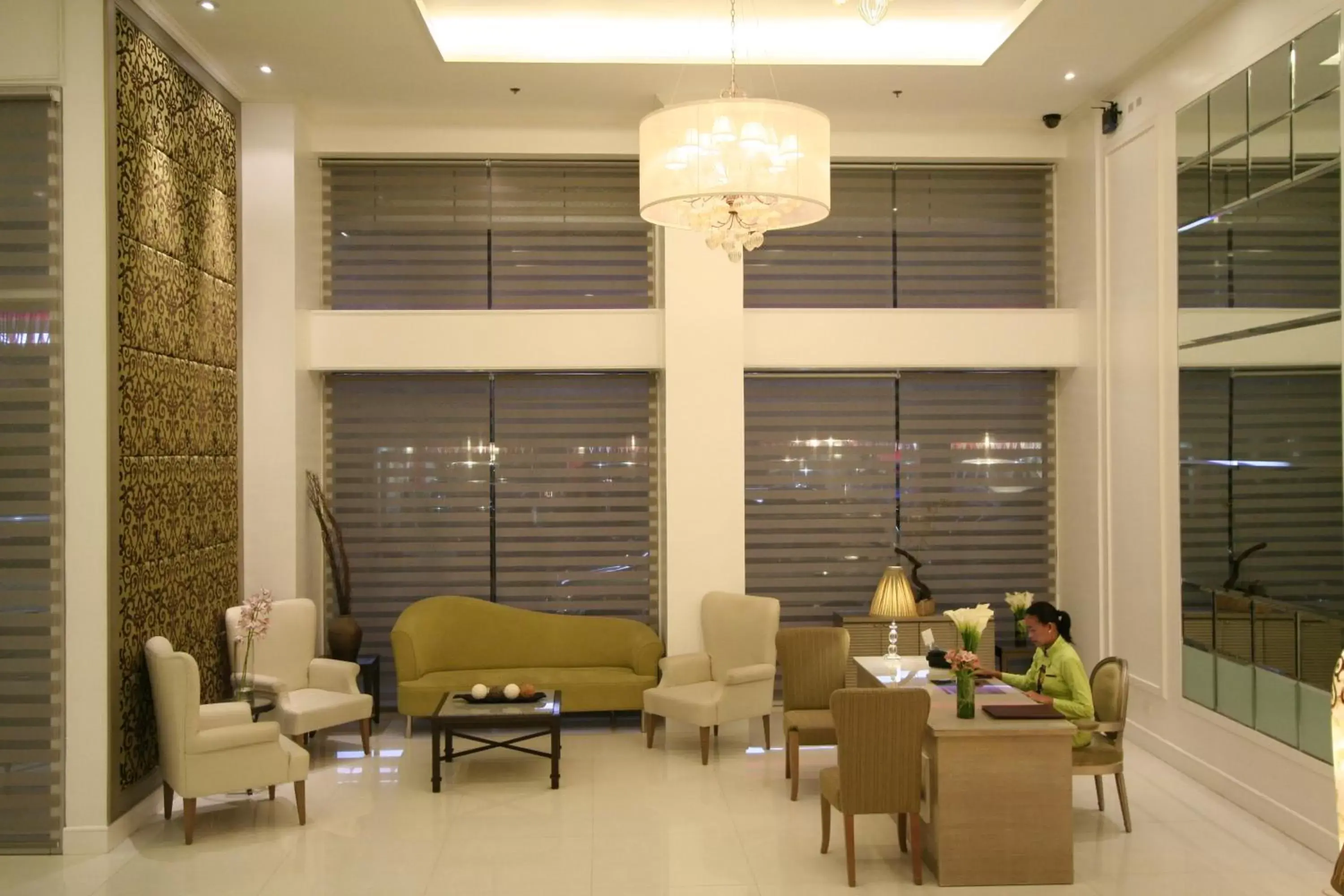 Lobby or reception in Hotel St. Ellis Lobby or reception in Hotel St. Ellis