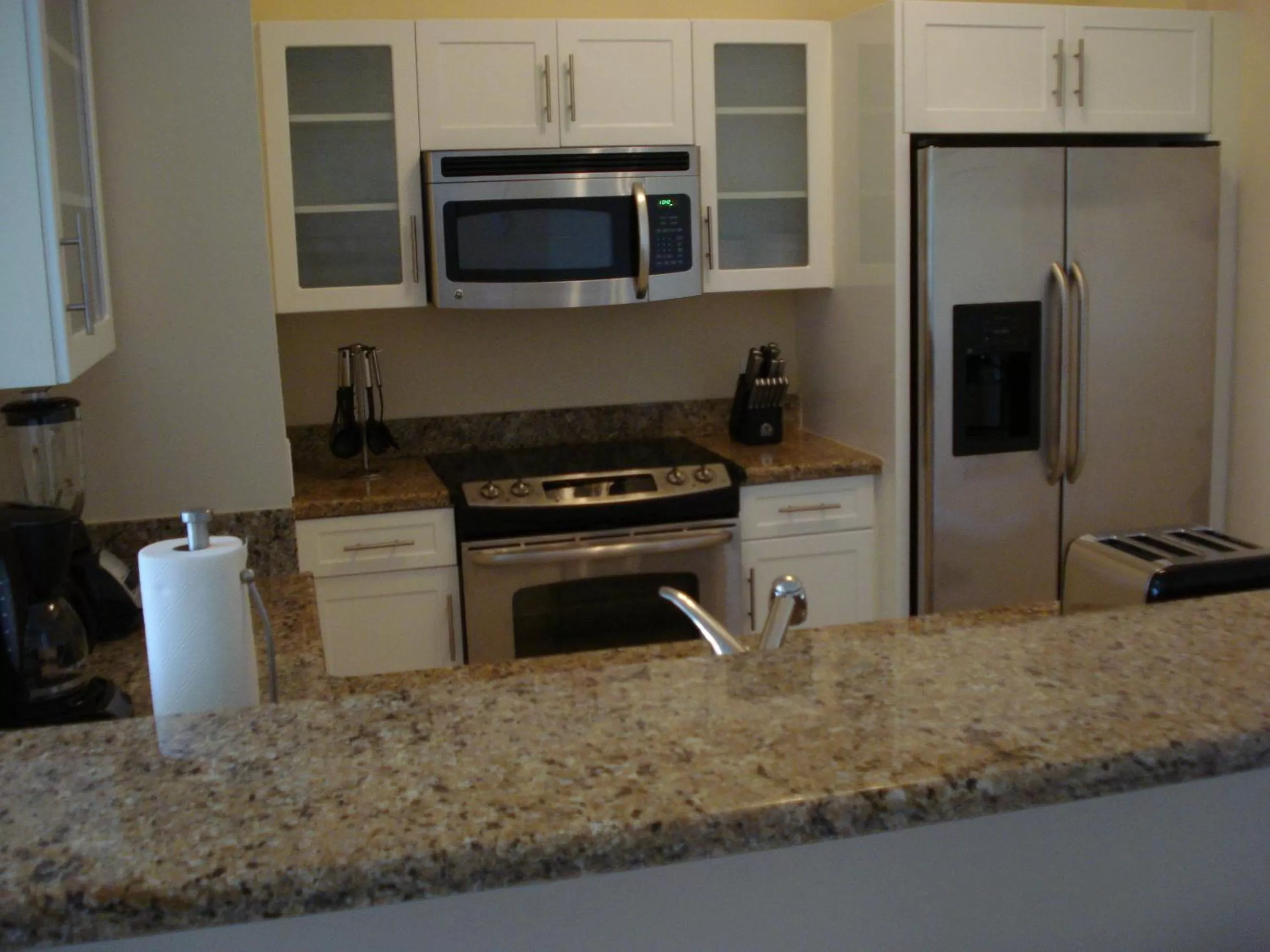 Kitchen or kitchenette, Kitchen/Kitchenette in Westover Arms Hotel