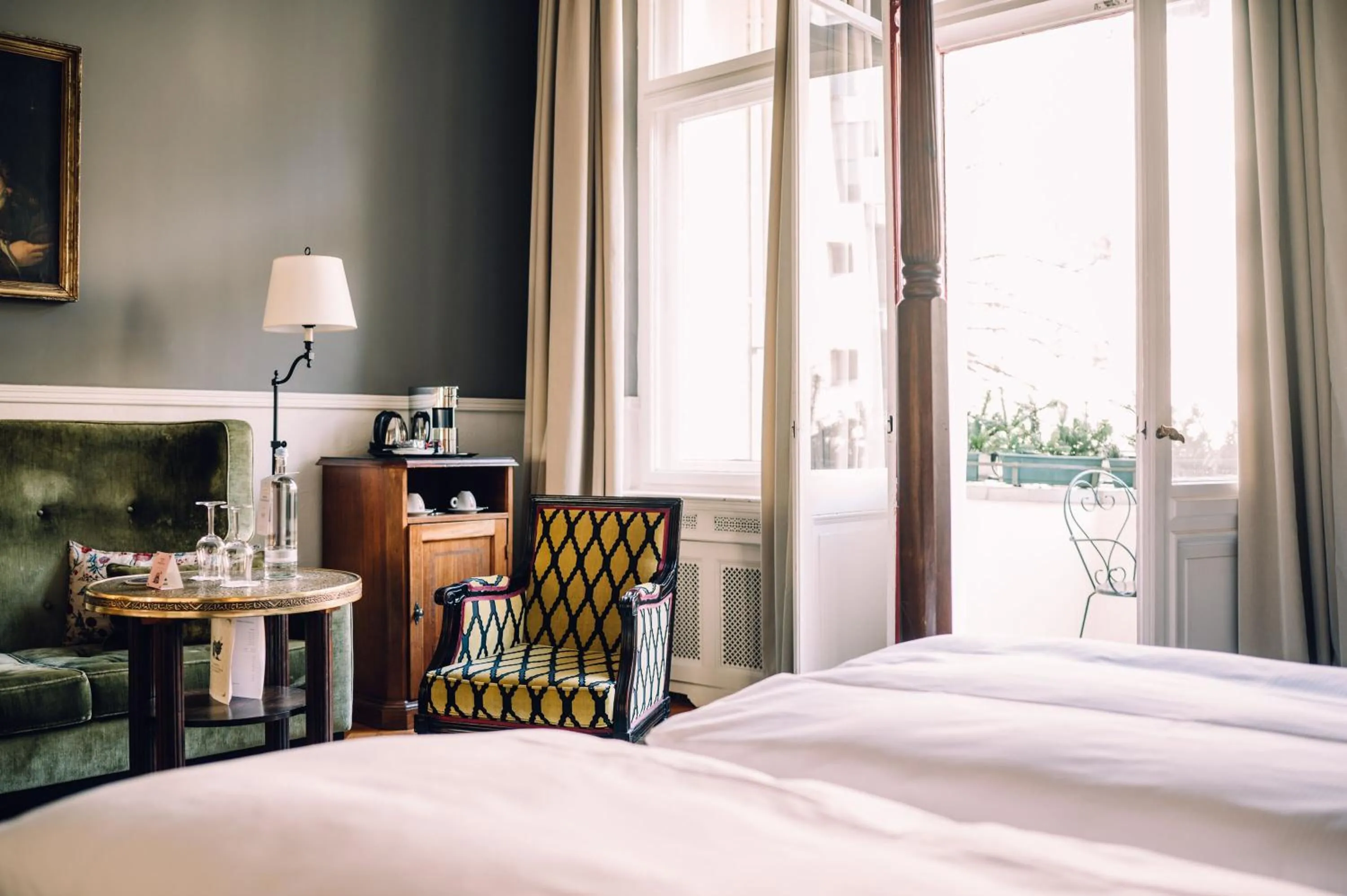 Photo of the whole room, Bed in HENRI Hotel Berlin Kurfürstendamm