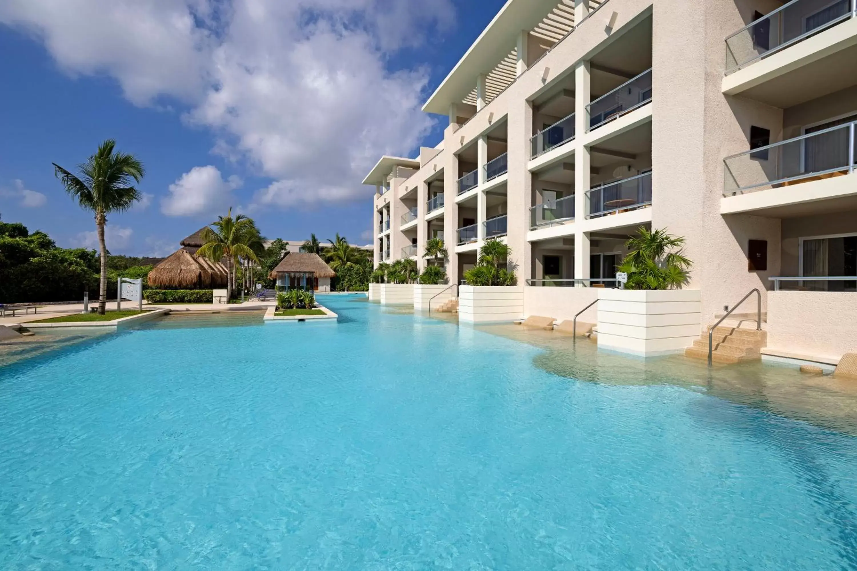 Swimming Pool in Paradisus Playa del Carmen All Inclusive