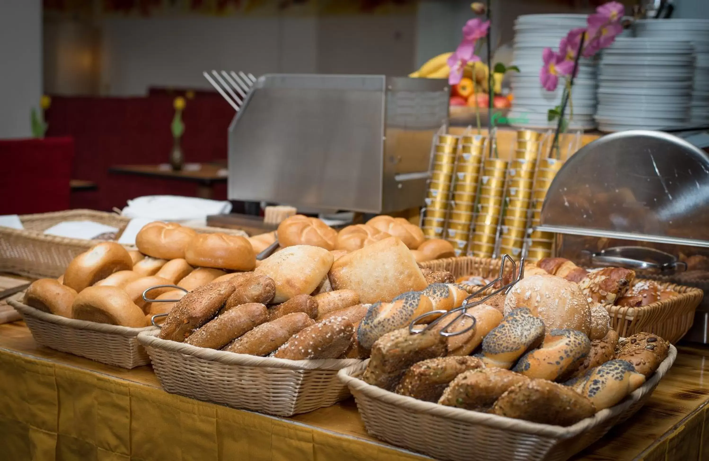 Food in Hotel Boltzmann