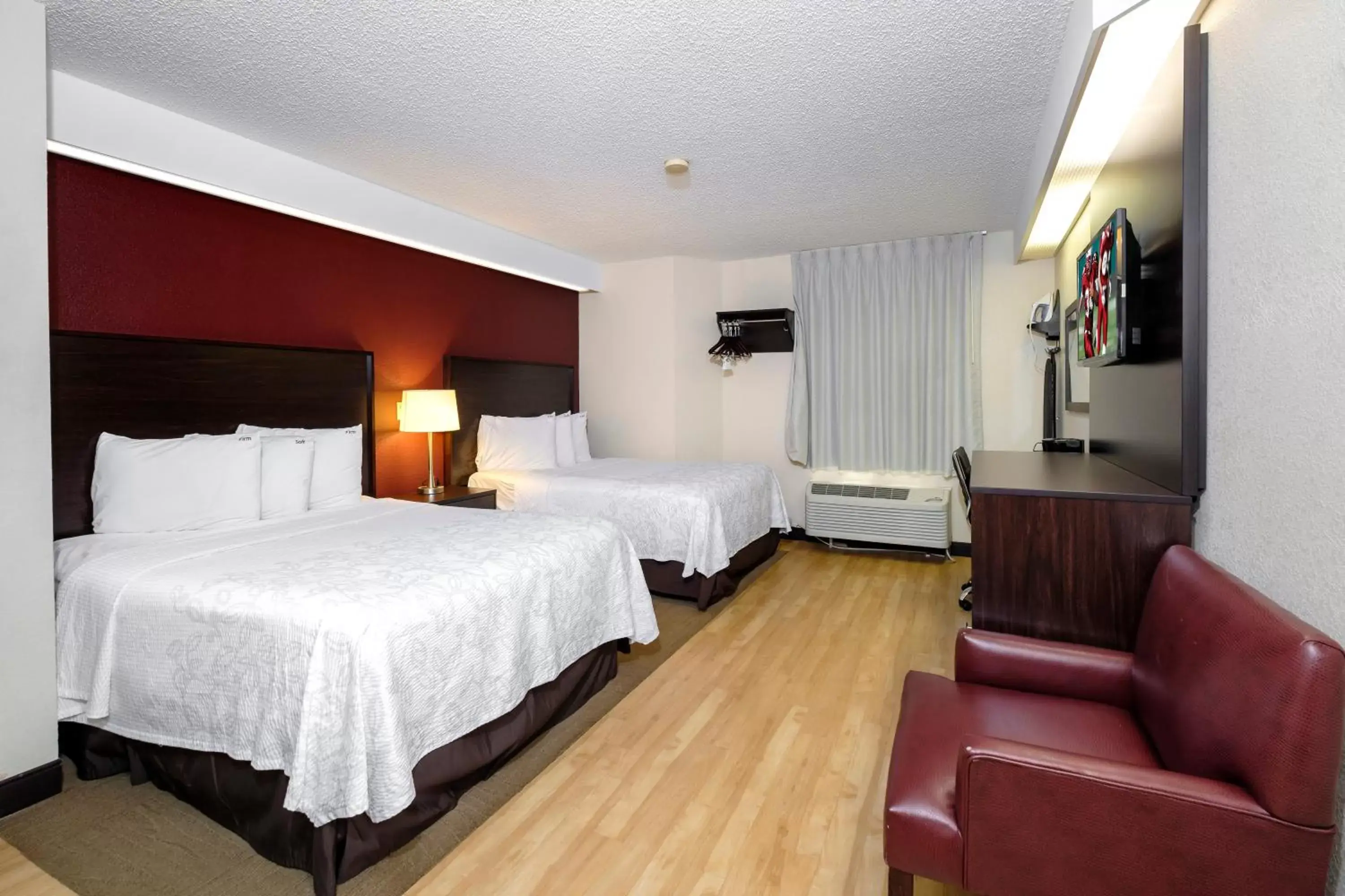 Bedroom in Red Roof Inn PLUS+ Palm Coast