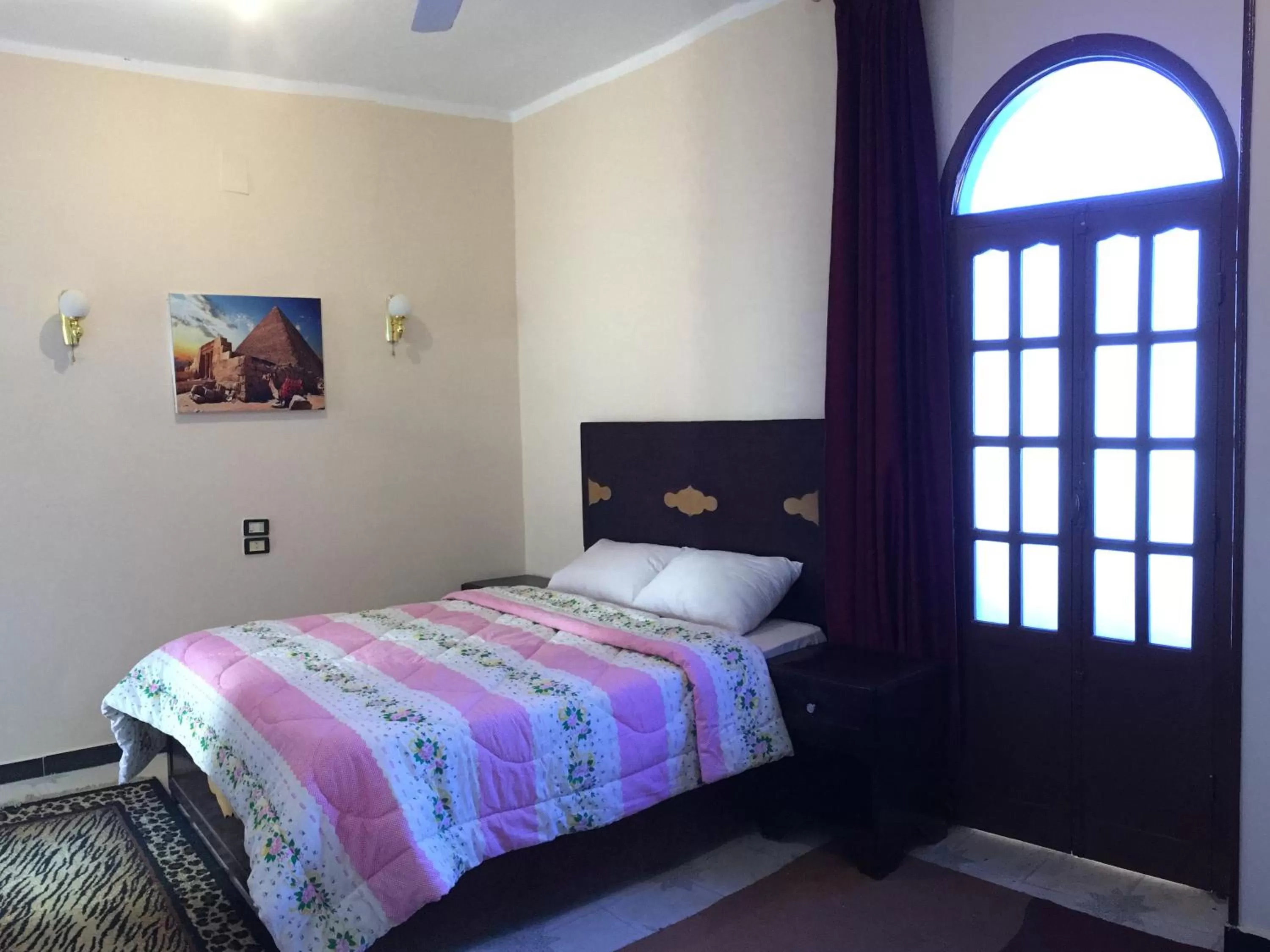 Bed in Sunflower Guest House Luxor West Bank