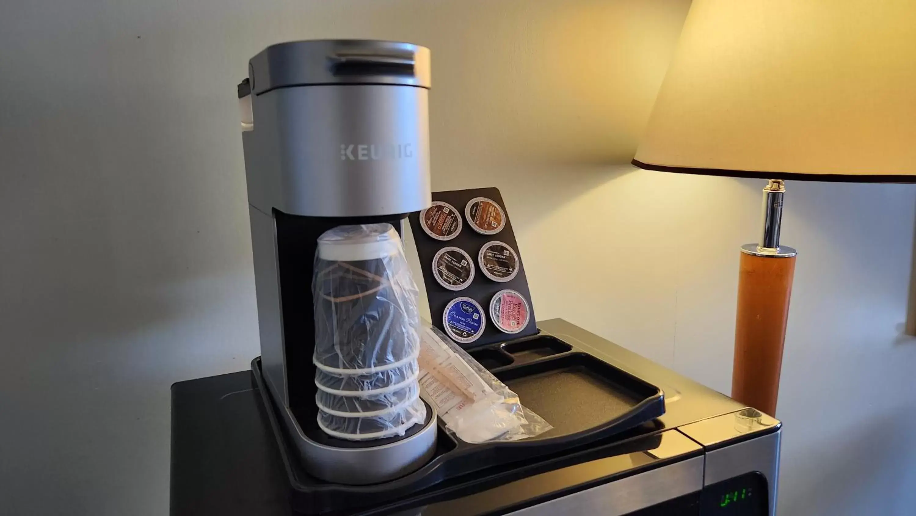 Coffee/tea facilities in The Cedars Inn Hotel & Convention Centre