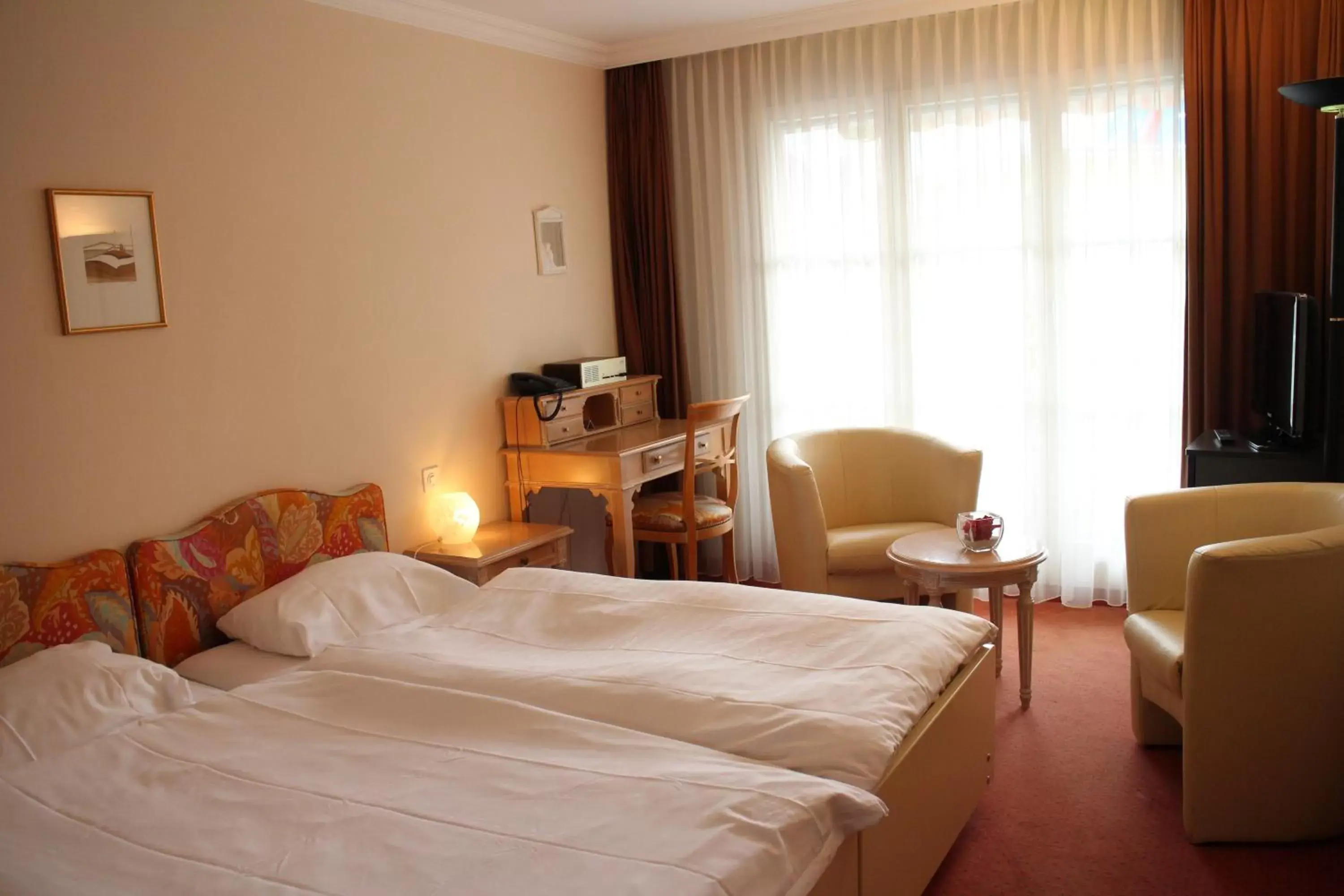 Photo of the whole room, Bed in Hotel Rigi Vitznau