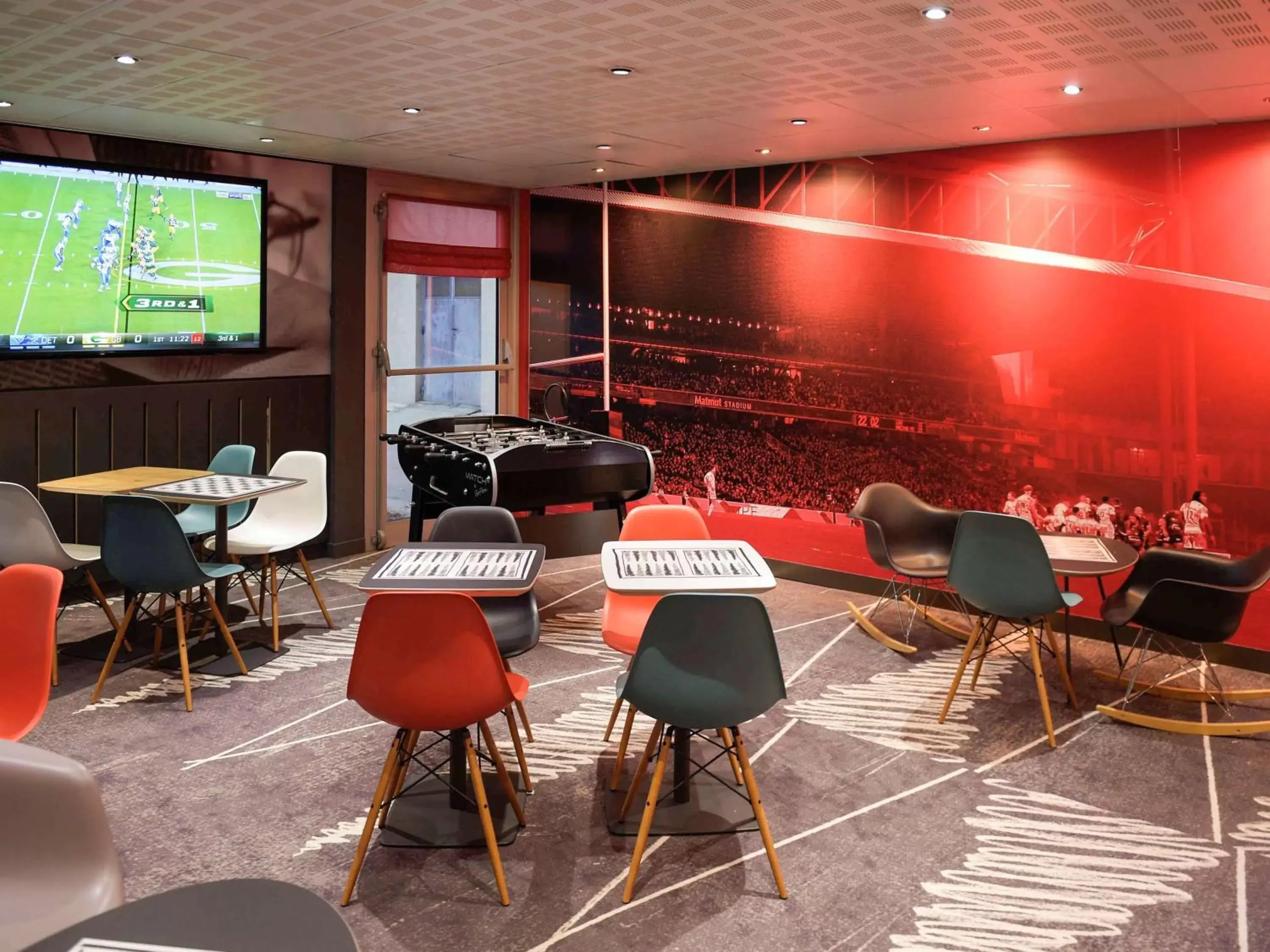 Lounge or bar in ibis Lyon Gerland Merieux