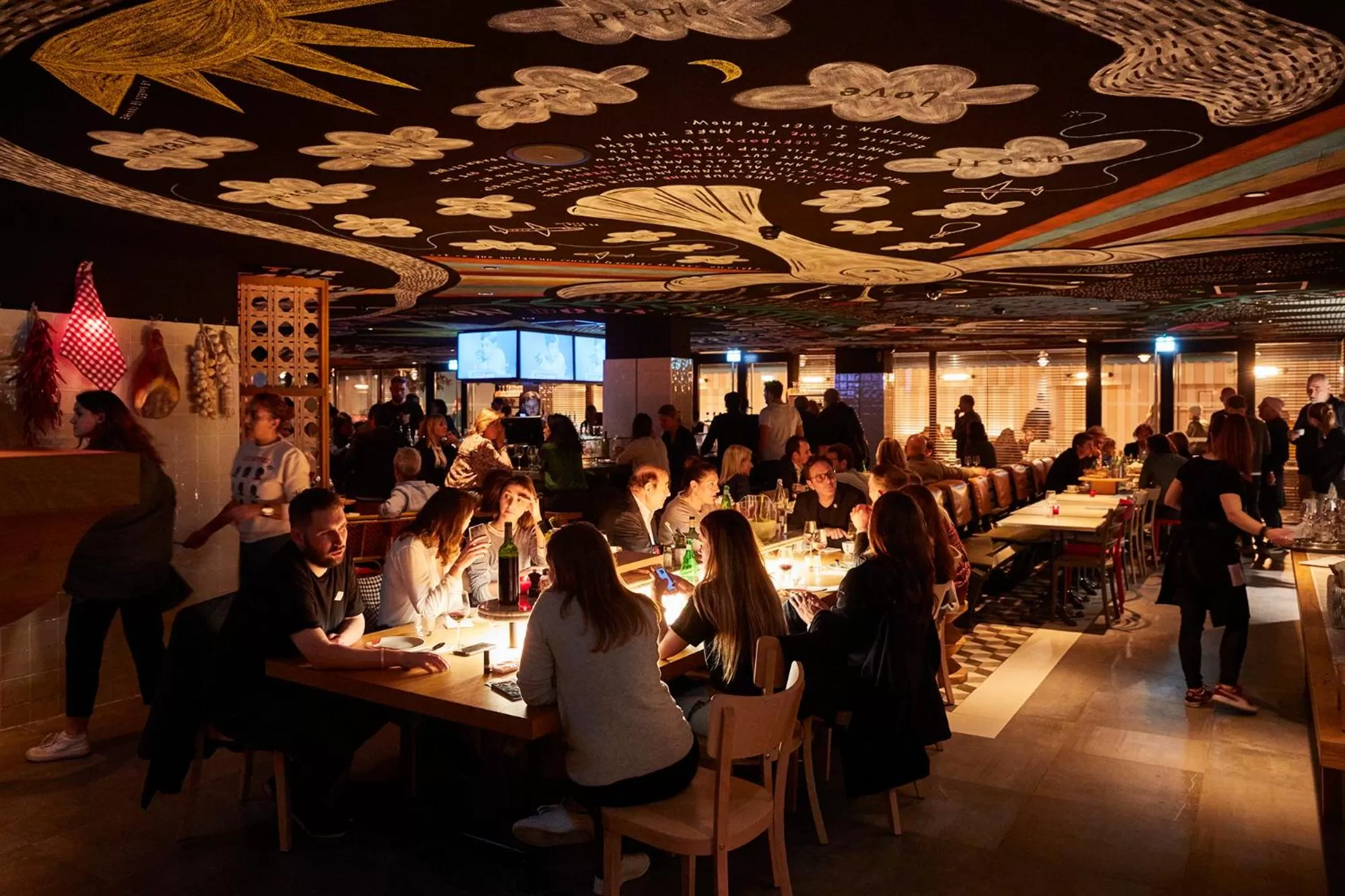 Restaurant/places to eat in Mama Shelter Toulouse